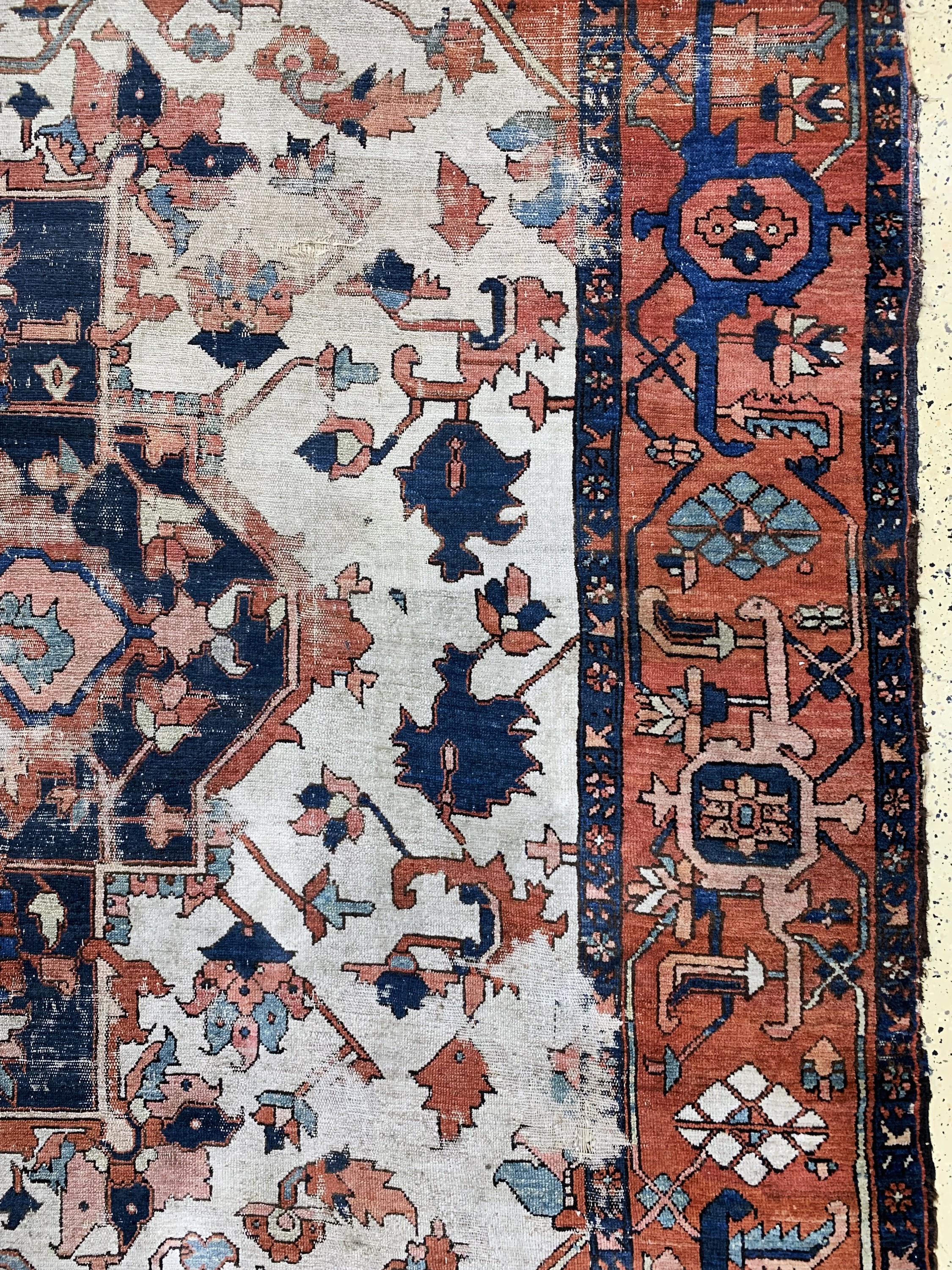 Detail f: Antiker Heriz, Persien, 19.Jhd, Wolle auf Baumwolle, ca. 465 x 380 cm, EHZ: 4