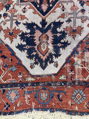 26993140b - Antiker Heriz, Persien, 19.Jhd, Wolle auf Baumwolle, ca. 465 x 380 cm, EHZ: 4