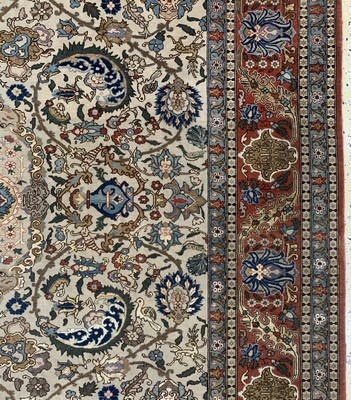 26993143f - Teheran´Part-Silk´fein alt, Persien, Anfang20.Jhd, Korkwolle mit Seide, ca. 360 x 270 ...
