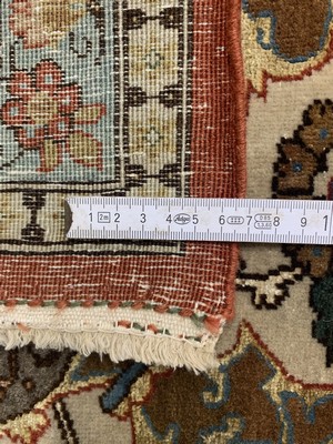 26993143l - Teheran´Part-Silk´fein alt, Persien, Anfang20.Jhd, Korkwolle mit Seide, ca. 360 x 270 ...