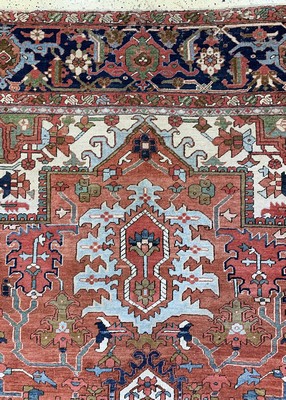 26993171h - Antiker Heriz, Persien, um 1900, Wolle auf Baumwolle, ca. 410 x 328 cm, EHZ: 4