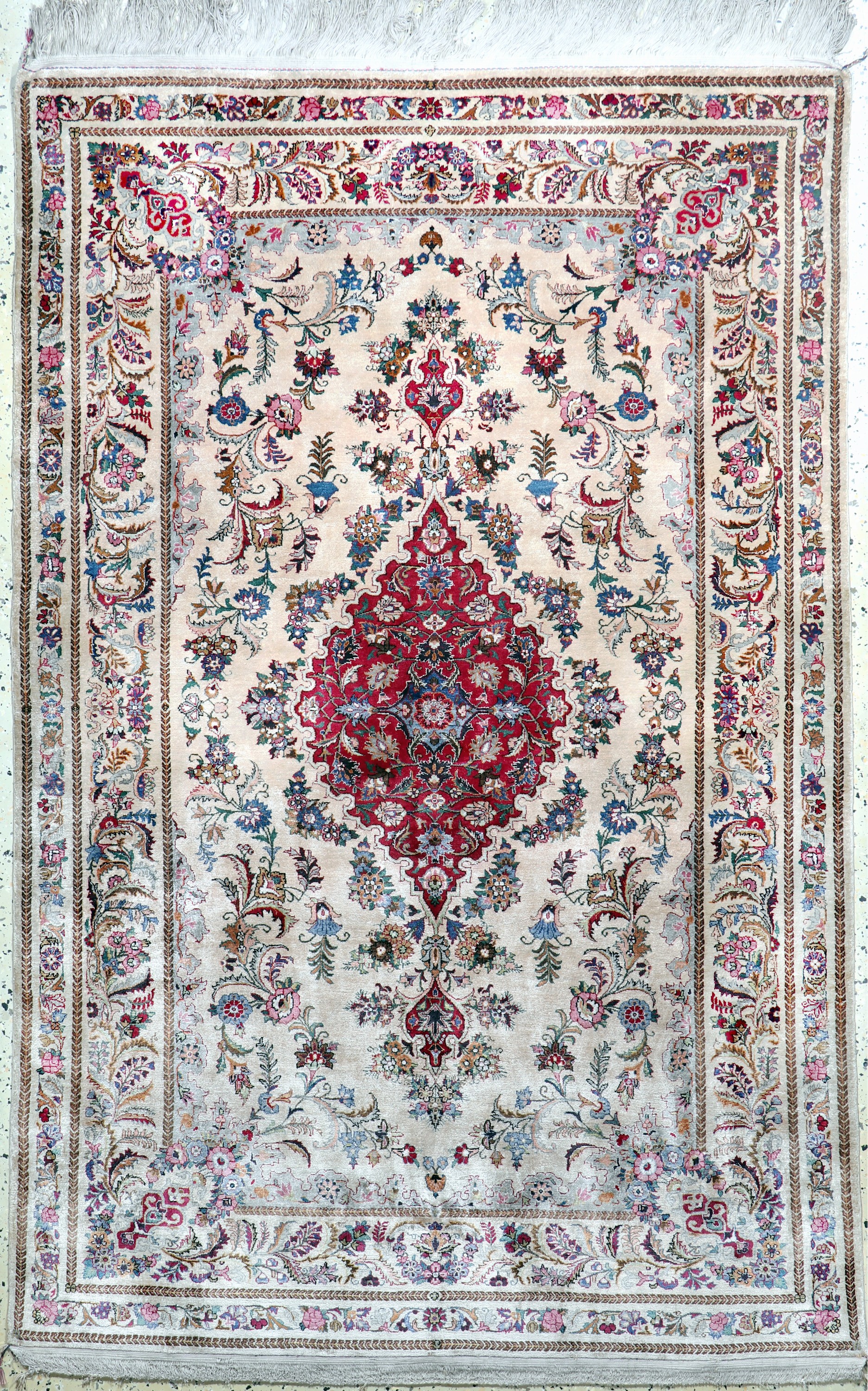 Image 26993272 - Seiden Keschan fein, Persien, um 1930-1940 , reine Naturseide, ca. 208 x 140 cm, EHZ: 2
