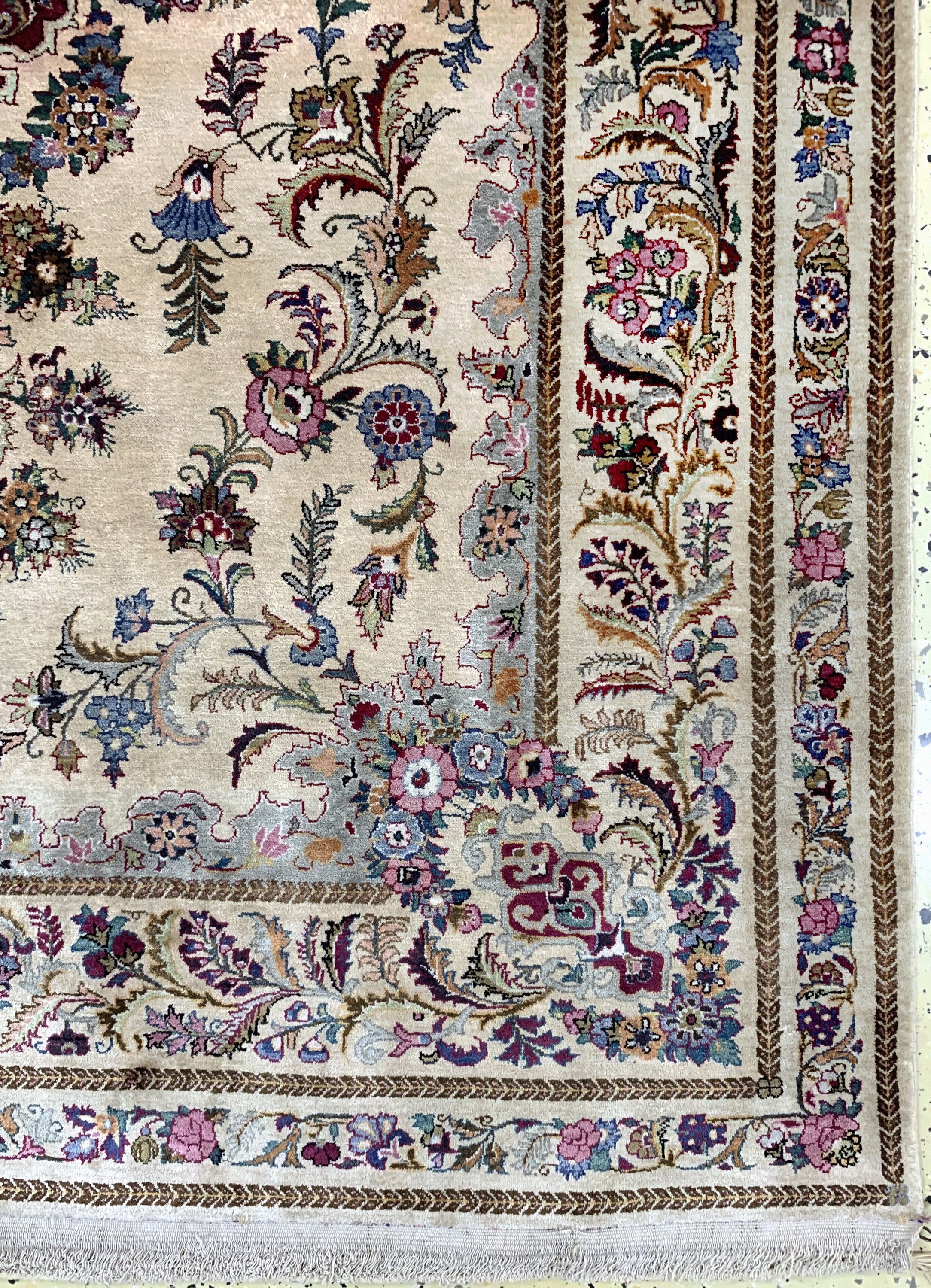 Detail a: Seiden Keschan fein, Persien, um 1930-1940 , reine Naturseide, ca. 208 x 140 cm, EHZ: 2