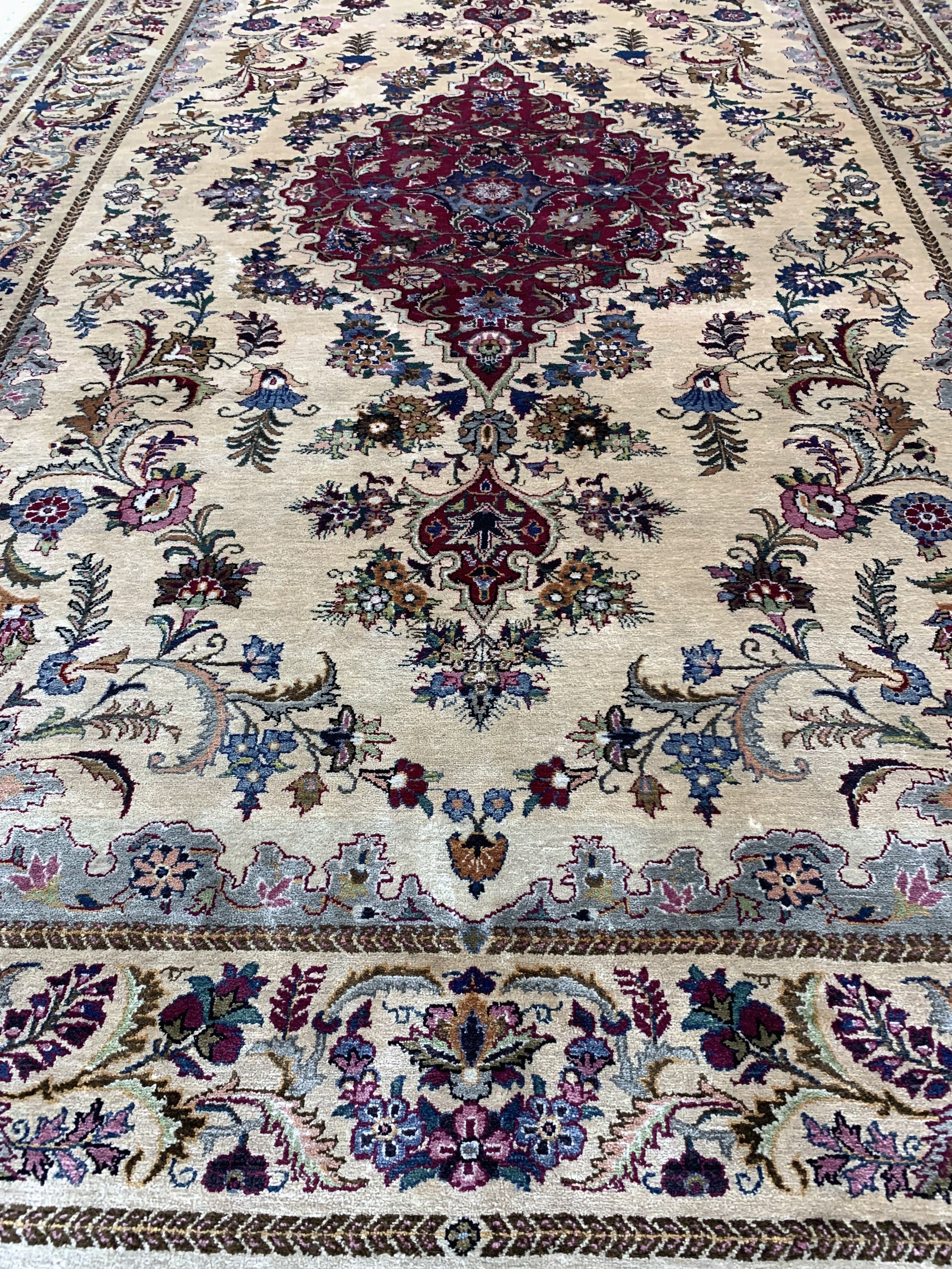 Detail f: Seiden Keschan fein, Persien, um 1930-1940 , reine Naturseide, ca. 208 x 140 cm, EHZ: 2