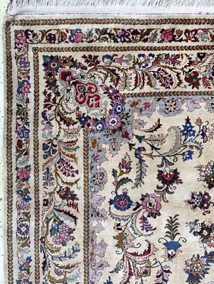 26993272d - Seiden Keschan fein, Persien, um 1930-1940 , reine Naturseide, ca. 208 x 140 cm, EHZ: 2