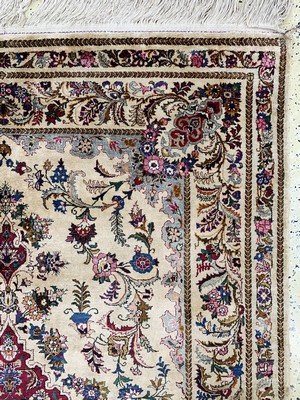 26993272e - Seiden Keschan fein, Persien, um 1930-1940 , reine Naturseide, ca. 208 x 140 cm, EHZ: 2