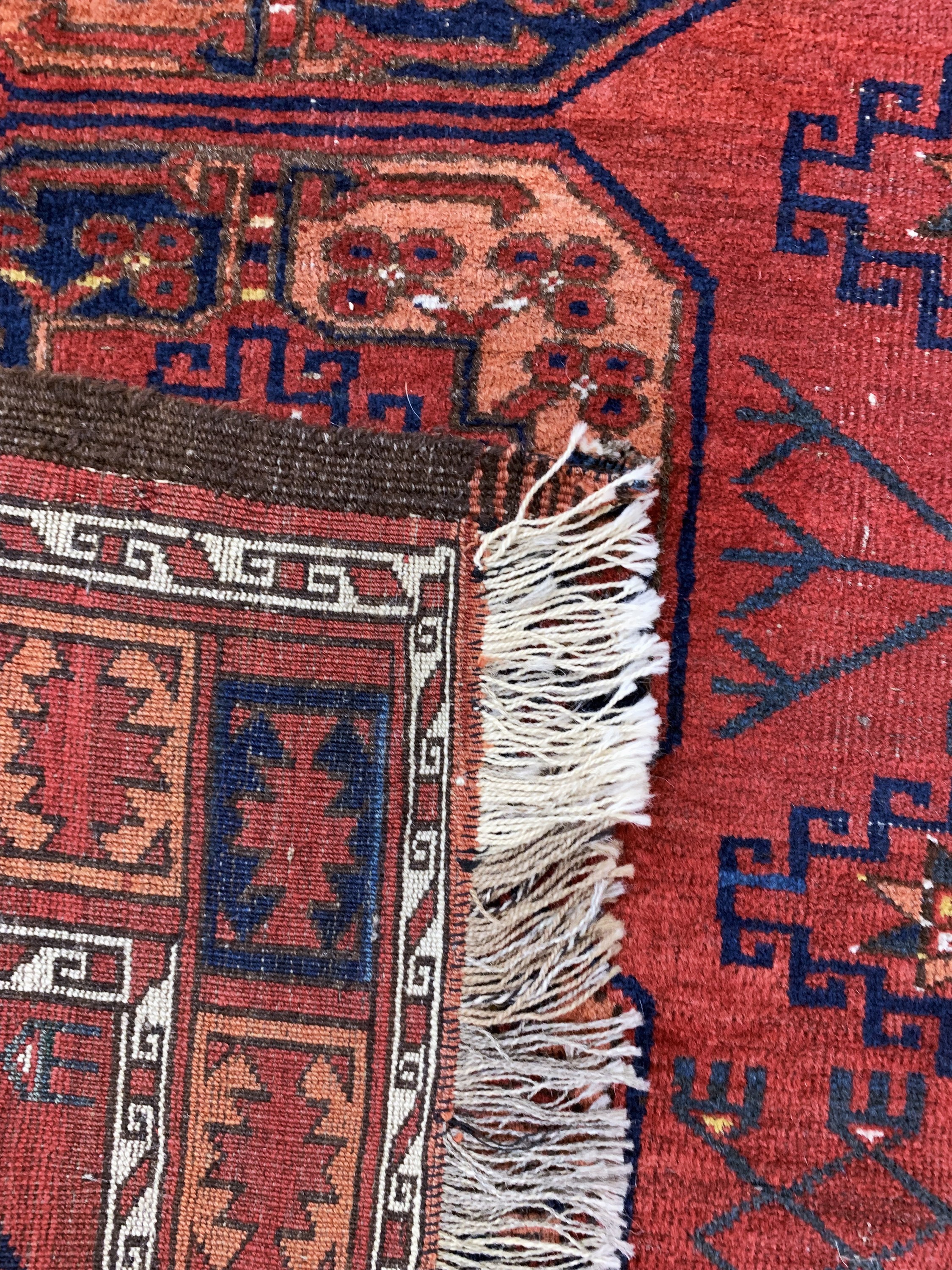 Detail k: Ersari"Hauptteppich"antik, Turkmenistan, 19.Jhd, Wolle auf Wolle, ca. 265 x 230 cm, EHZ: 3