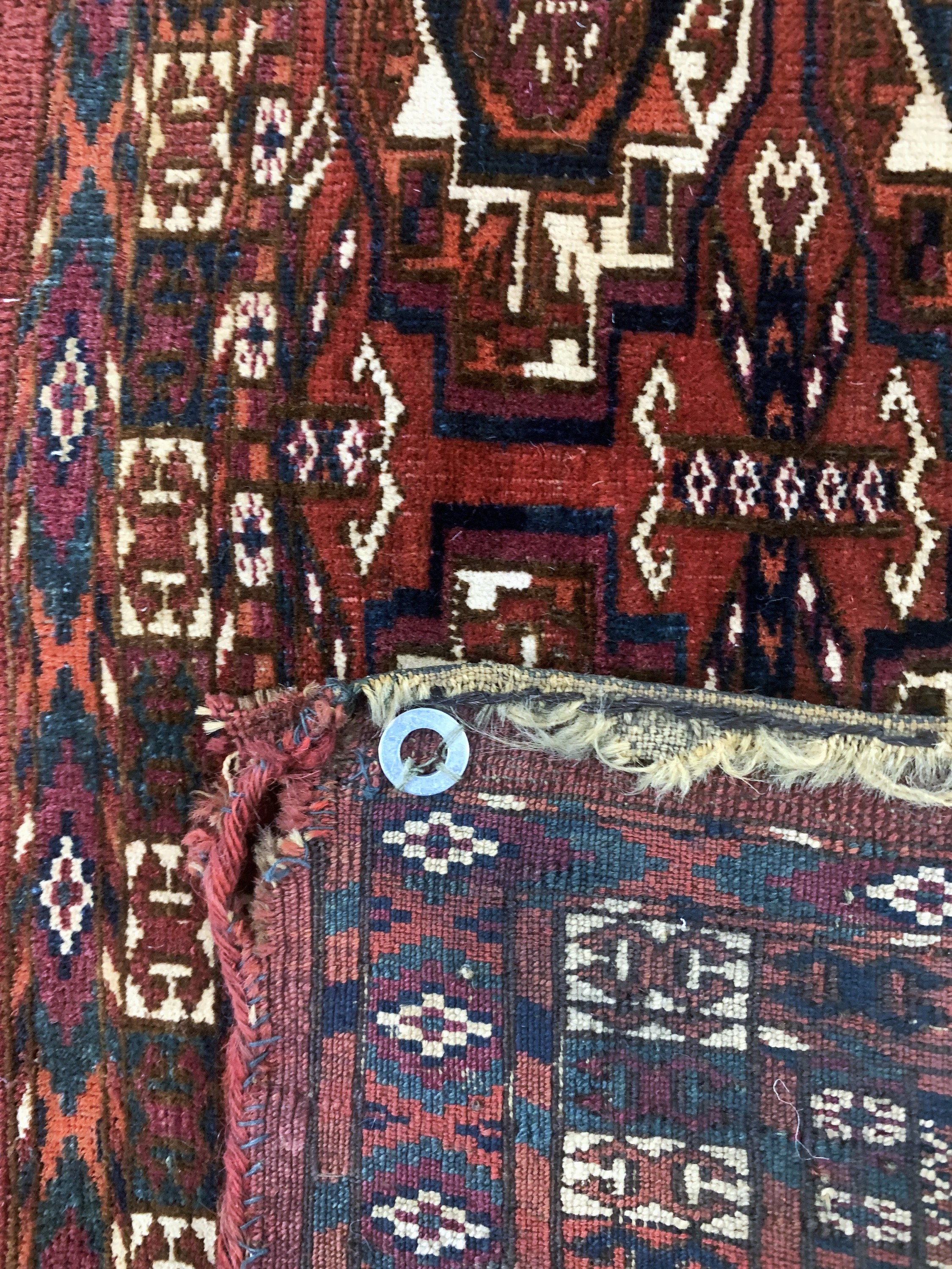 Detail d: Tekke"Torba"fein, Turkmenistan, 19.Jhd, Wolle auf Wolle, ca. 80 x 34 cm, EHZ: 2-3