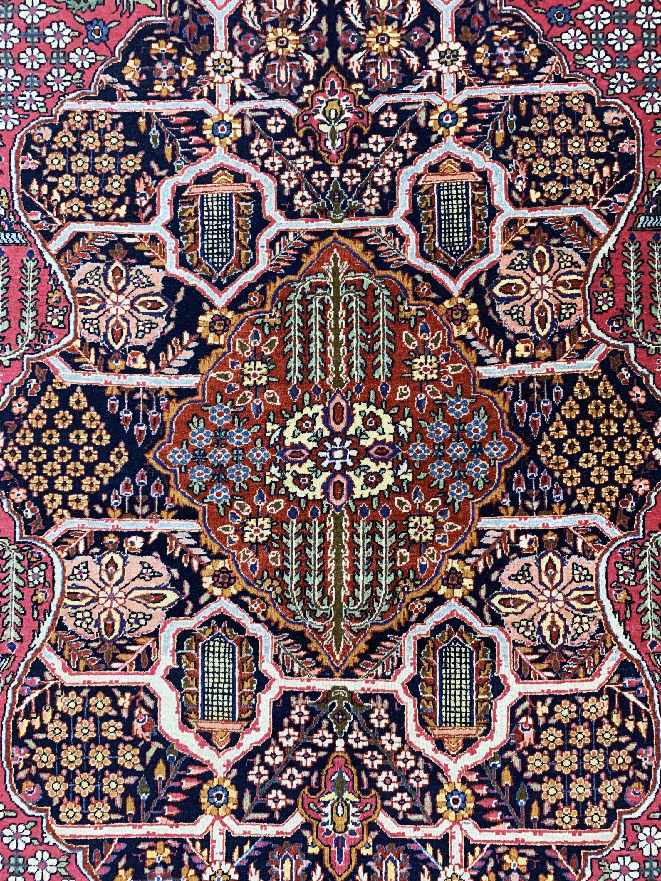 Detail c: Ghaswin"Hadj-Khanumi"antik, Persien, um 1900, Korkwolle auf Baumwolle, ca. 212 x 140 cm, EHZ: 2