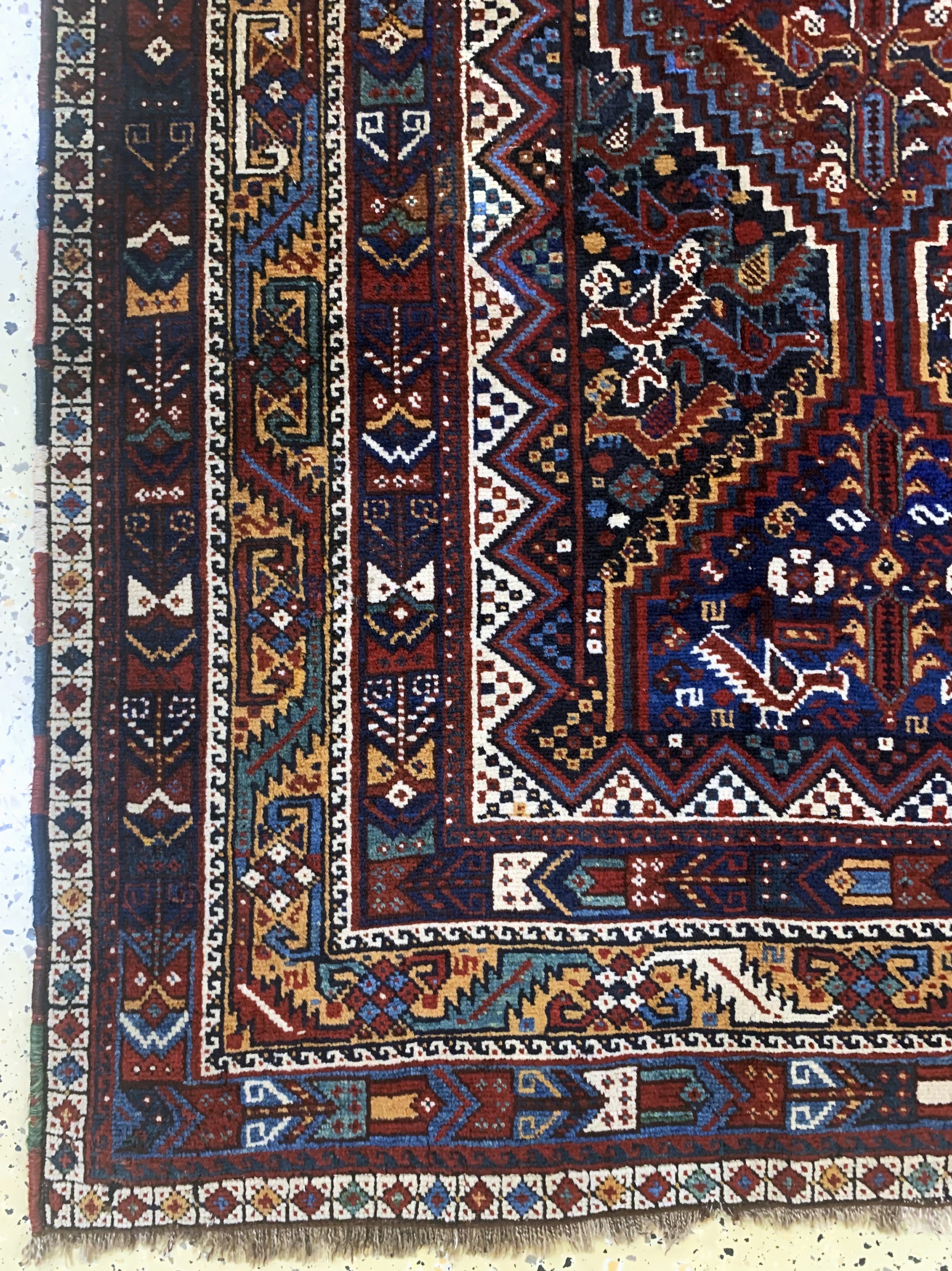 Detail b: "Hühner"Afschar antik, Persien, um 1900, Wolle auf Wolle, ca. 212 x 164 cm, EHZ: 2, (kleine Löcher)