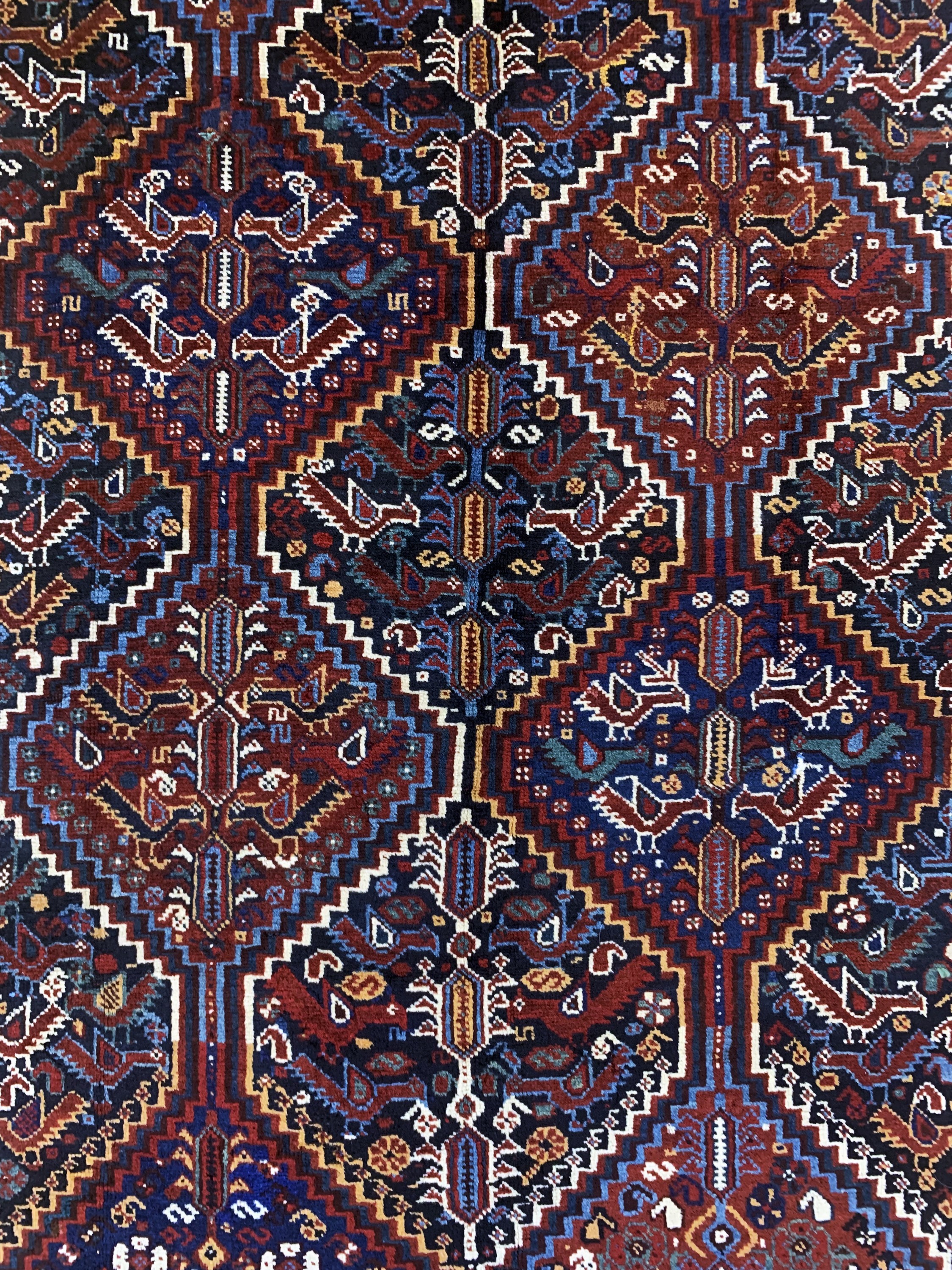 Detail c: "Hühner"Afschar antik, Persien, um 1900, Wolle auf Wolle, ca. 212 x 164 cm, EHZ: 2, (kleine Löcher)