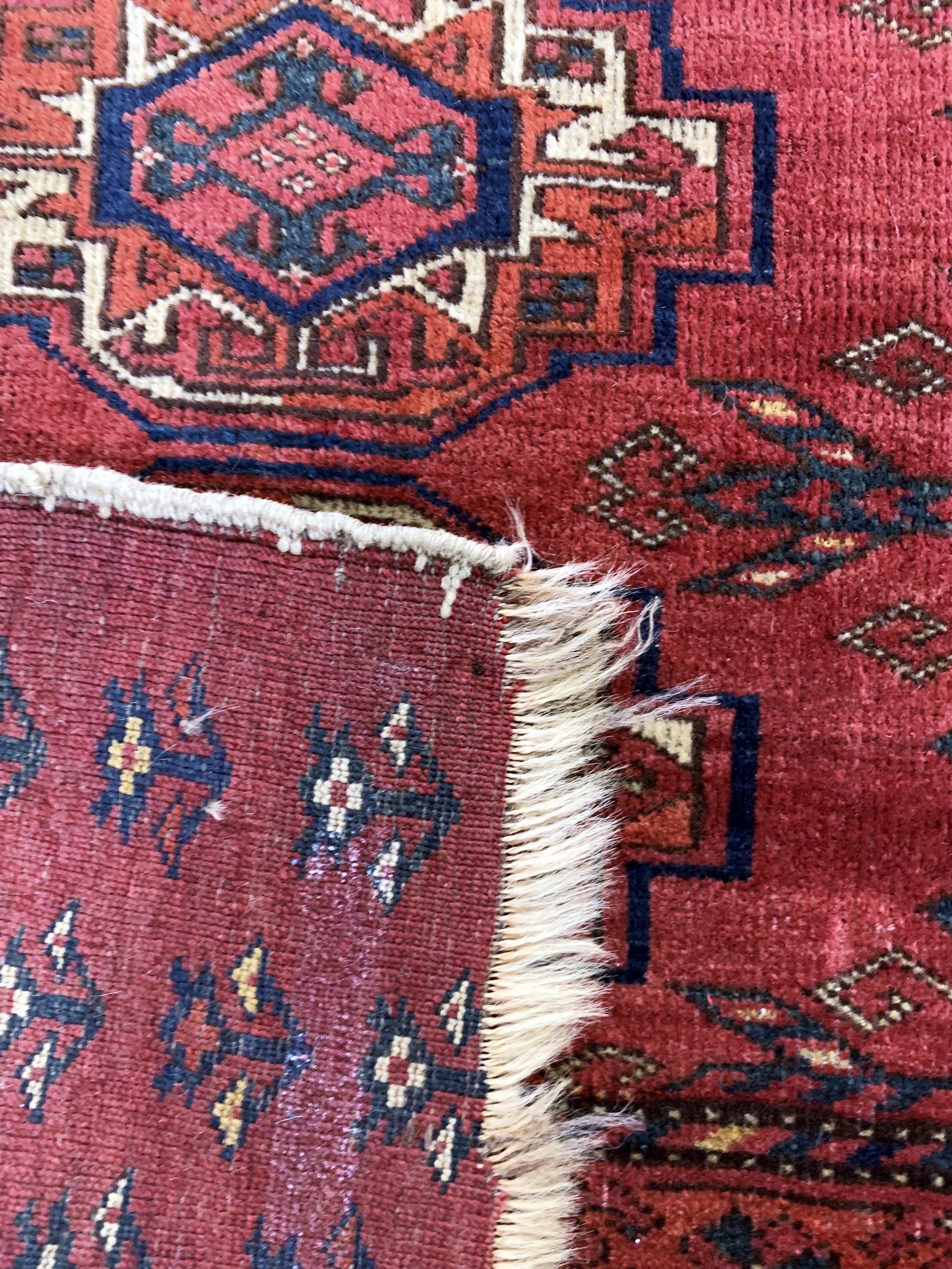 Detail d: Ersari"Tschowal"antik, Turkmenistan, 19.Jhd, Wolle auf Wolle, ca. 130 x 96 cm, EHZ:4