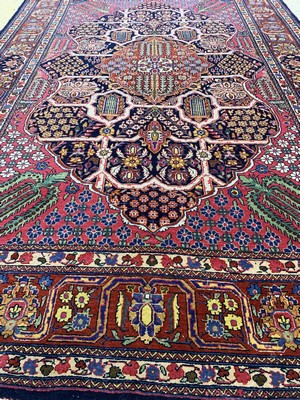 26994164f - Ghaswin´Hadj-Khanumi´antik, Persien, um 1900, Korkwolle auf Baumwolle, ca. 212 x 140 ...