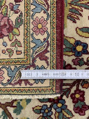 26994167h - Esfahan´Ahmad´antik, Persien, um 1900, Korkwolle auf Baumwolle, ca. 220 x 140 cm, EHZ: 2