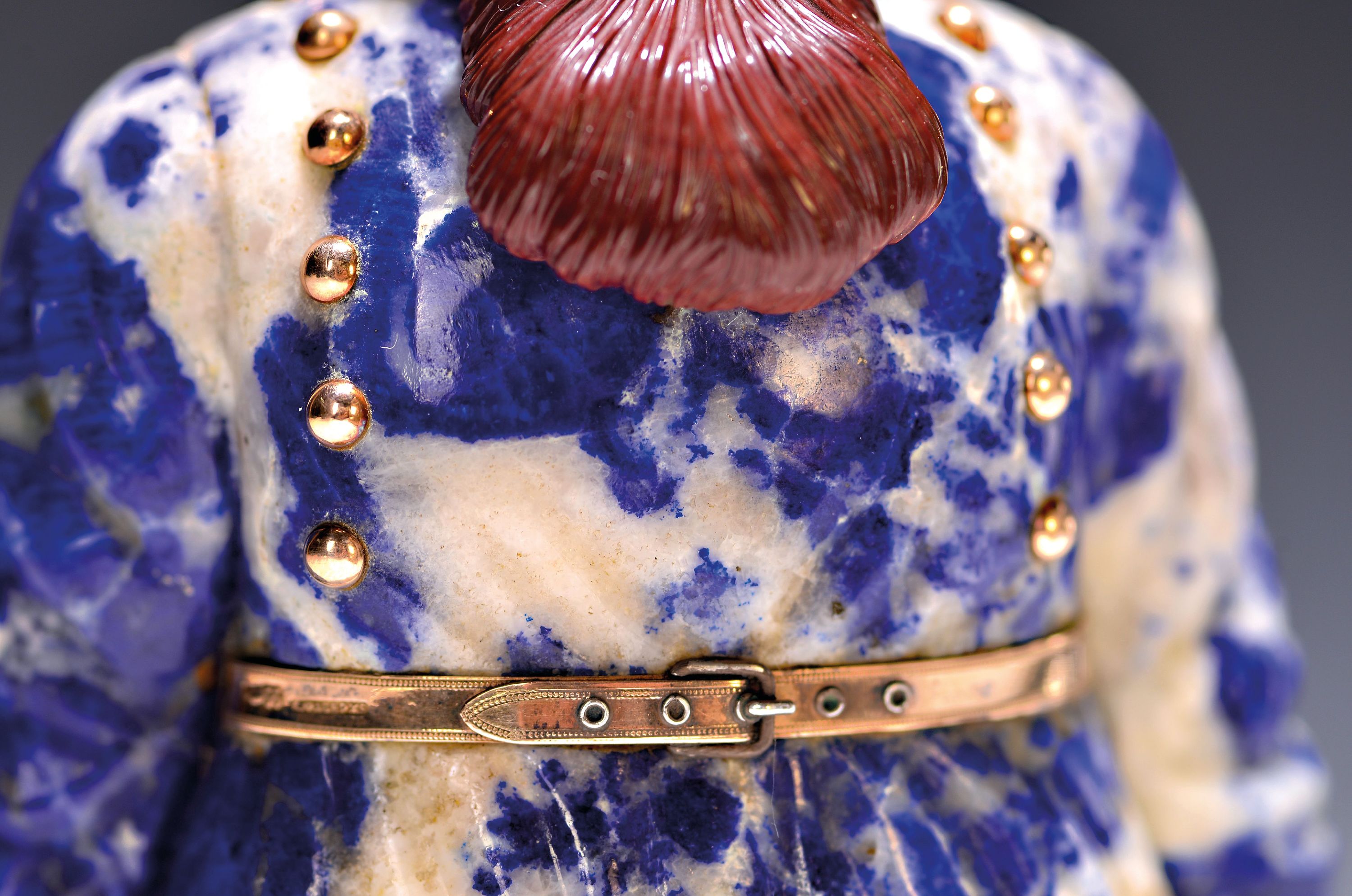 Detail a: Lapislazuli-Figur in der Art Faberge, "Kutscher", Russland, 1908-1917, naturalistische Darstellung aus Halbedelsteinen gefertigt, ...