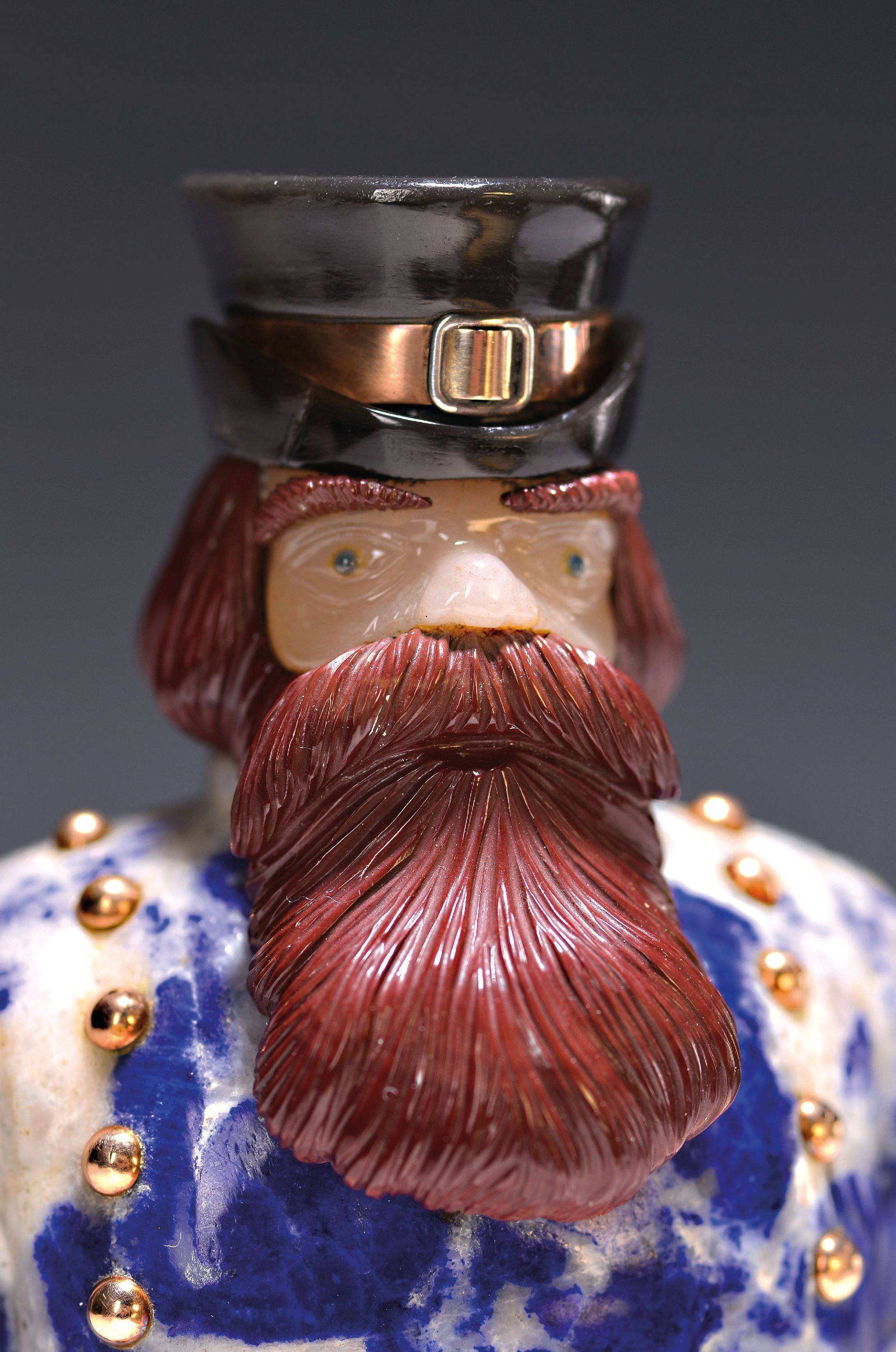 Detail c: Lapislazuli-Figur in der Art Faberge, "Kutscher", Russland, 1908-1917, naturalistische Darstellung aus Halbedelsteinen gefertigt, ...