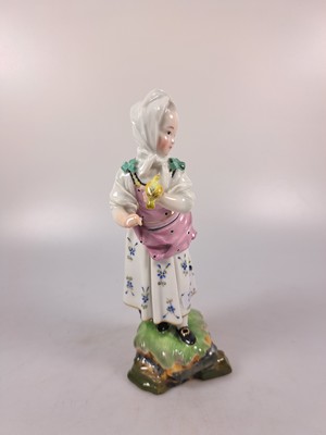 26994867e - Porzellanfigur, Höchst, um 1770, Mädchen mit Kopftuch und Vogel, bunt bemalt, ...