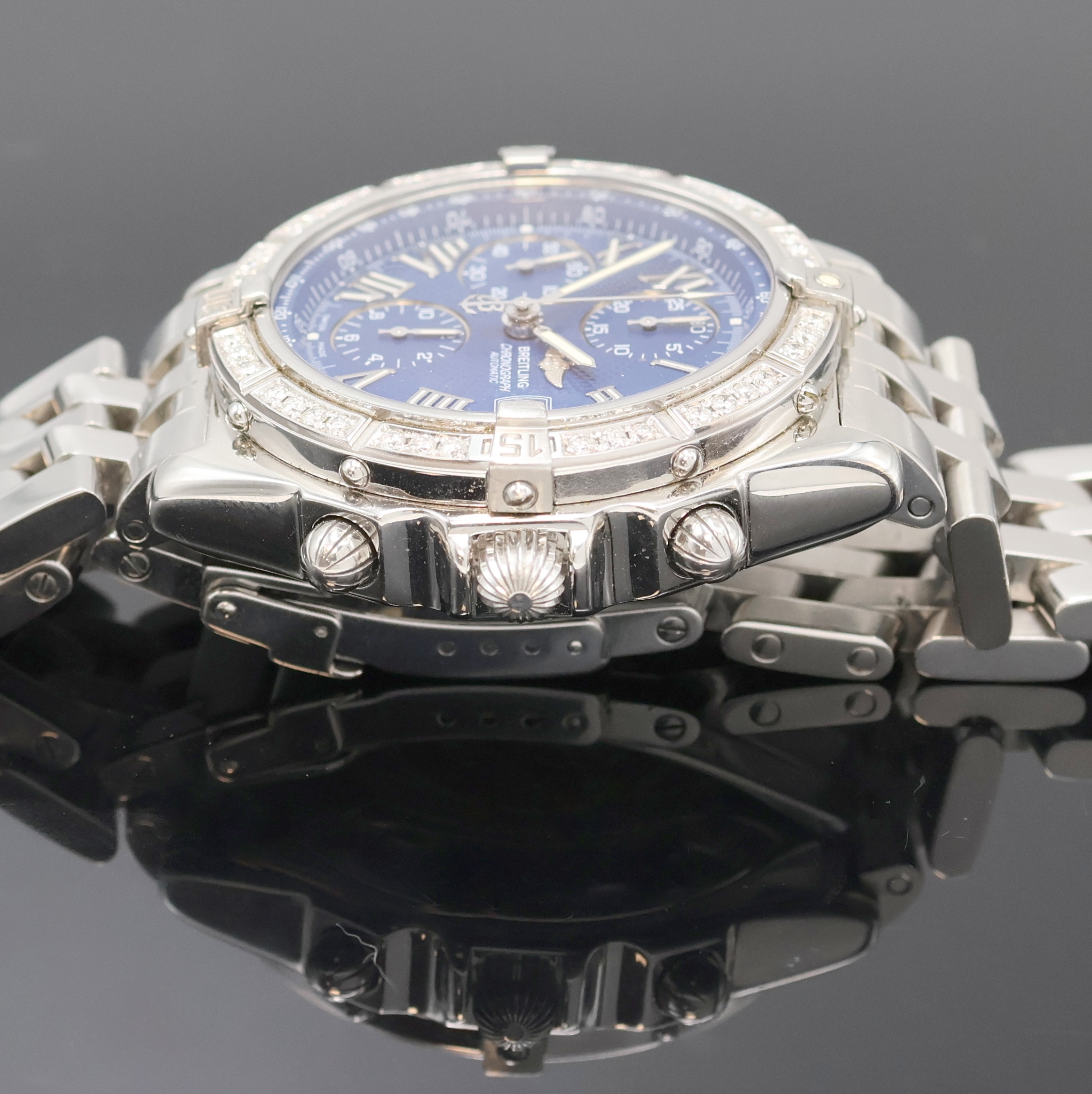 Detail c: BREITLING Armbandchronograph Crosswind Referenz A13055, Automatik, Schweiz um 2000, Edelstahlgeh. inkl. Pilotband m. Faltschl., Boden und Krone ...