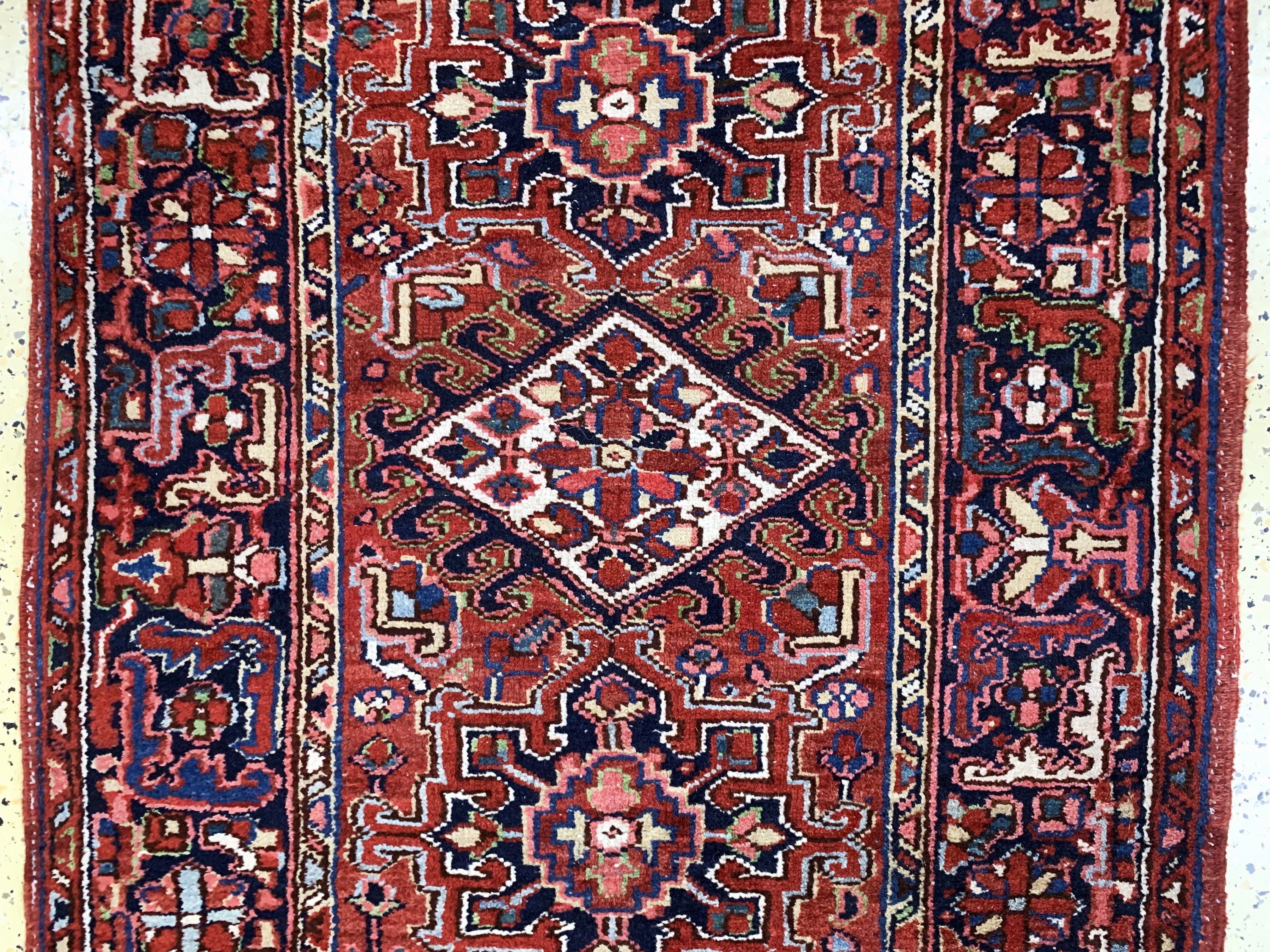 Detail c: Heriz alt, Persien, Anfang 20.Jhd, Wolle auf Baumwolle, ca. 145 x 97 cm, EHZ: 2