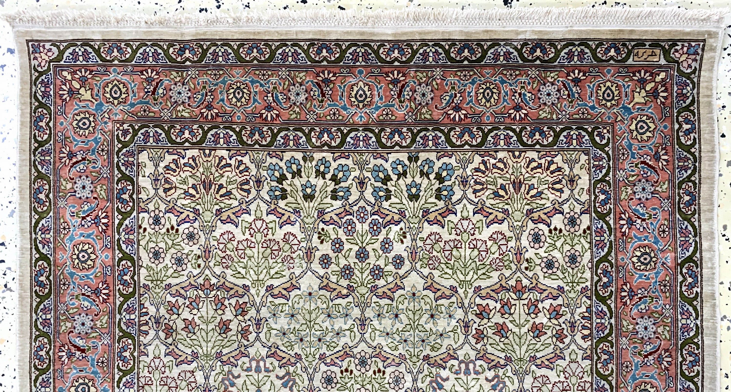 Detail d: Hereke Seide fein signiert, Türkei, Mitte 20.Jhd, reine Naturseide, ca. 140 x 90 cm, ca.1,0 Mio. Kn/qm, EHZ: 1-2