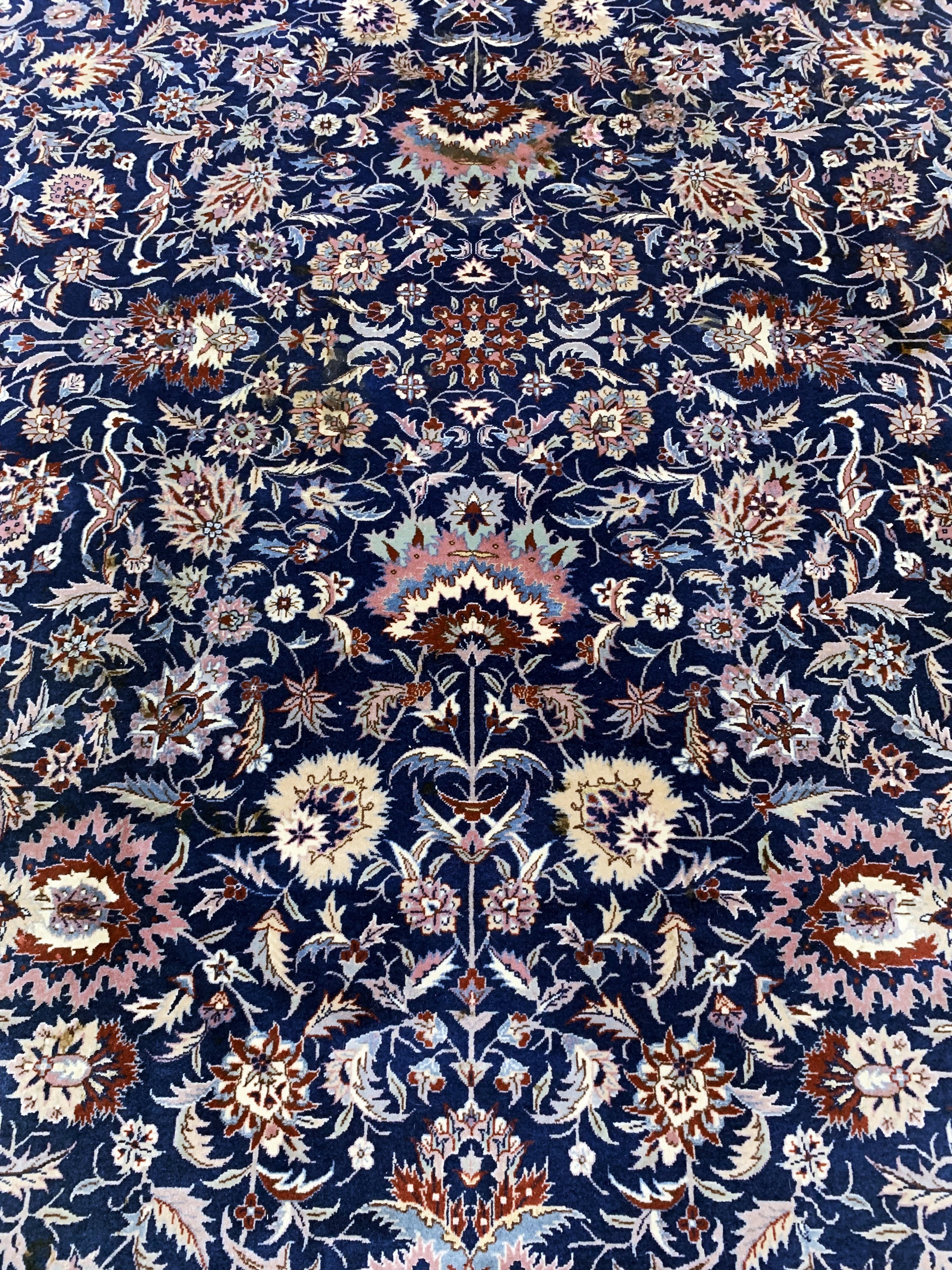 Detail d: Esfahan fein, China, Ende 20.Jhd, Korkwolleauf Baumwolle, ca. 353 x 253 cm, EHZ: 1-2