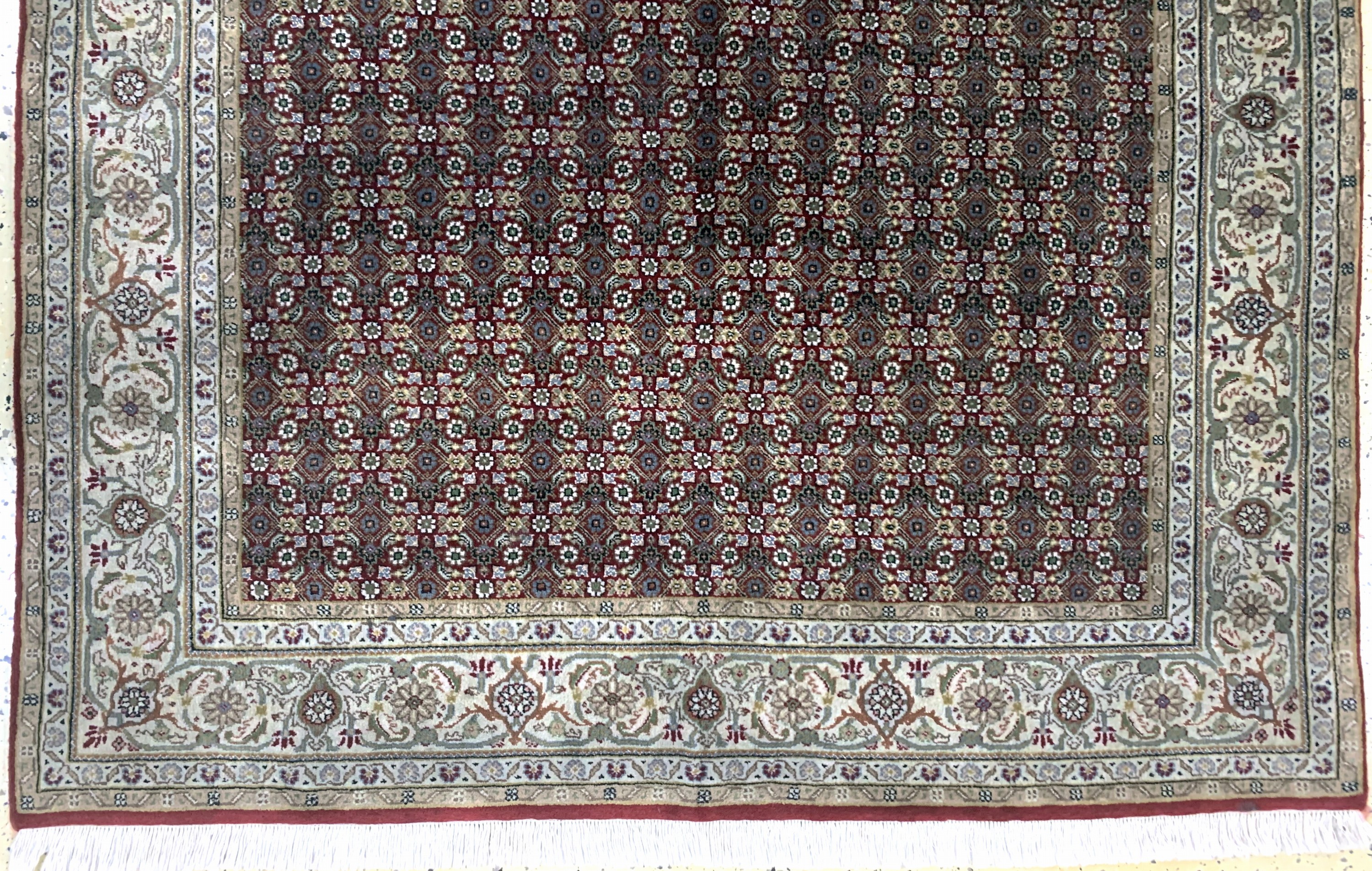 Detail c: Täbriz fein, Indien, Ende 20.Jhd, Korkwollemit Seide, ca. 200 x 145 cm, EHZ: 2