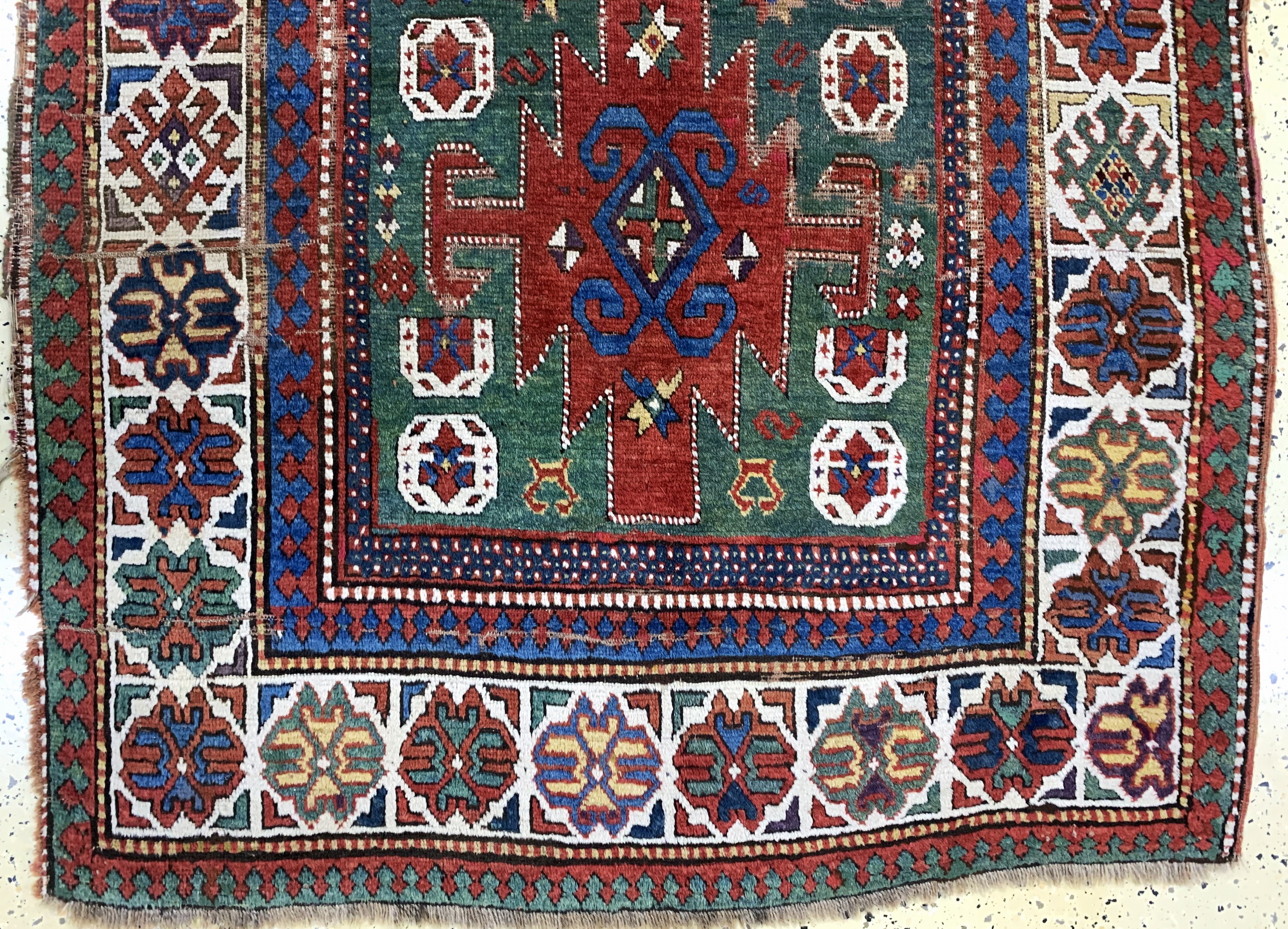 Detail c: Antiker Kazak Fragment, Kaukasus, 19.Jhd, Wolle auf Wolle, ca. 210 x 140 cm, EHZ: 4