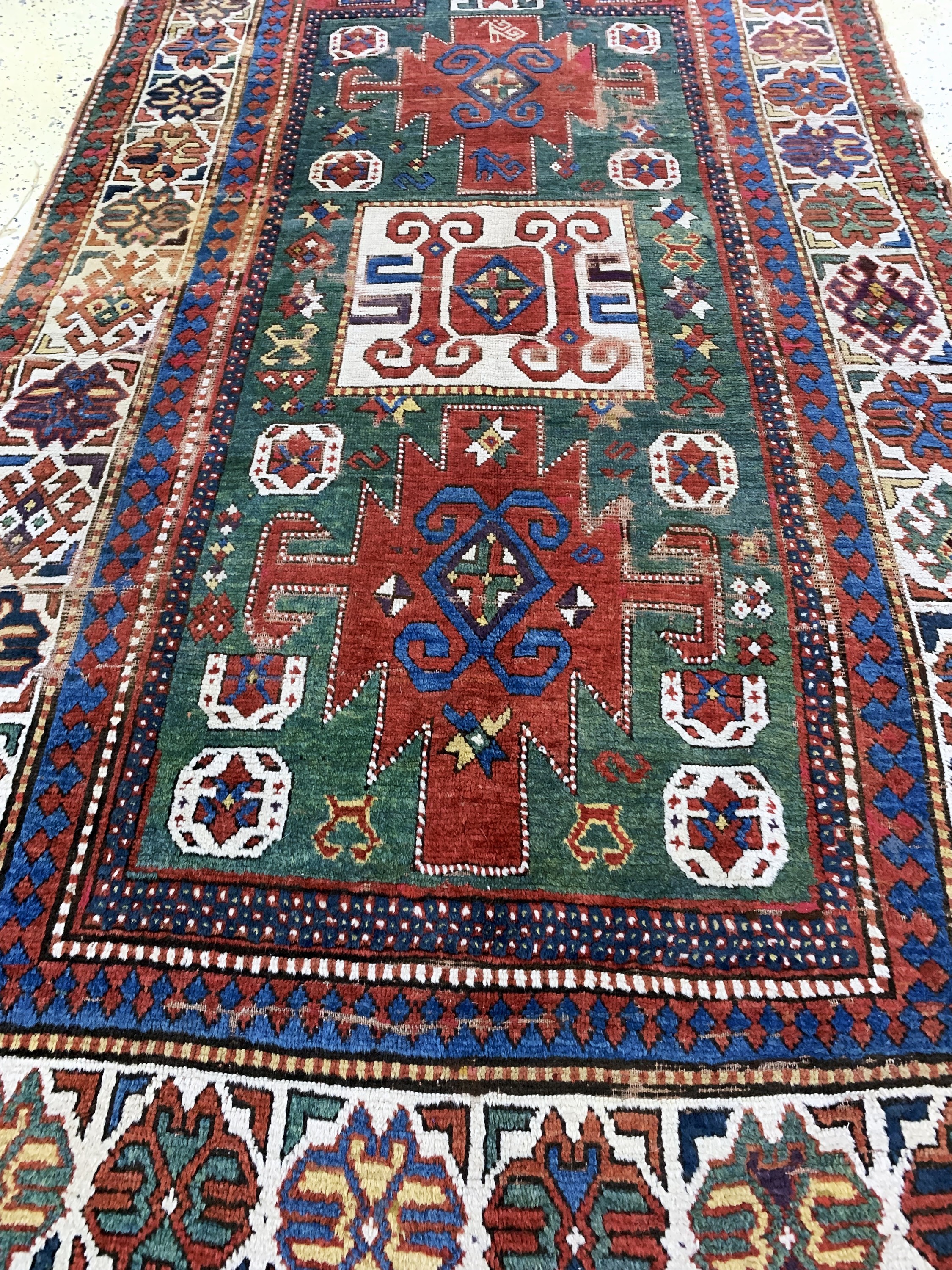 Detail d: Antiker Kazak Fragment, Kaukasus, 19.Jhd, Wolle auf Wolle, ca. 210 x 140 cm, EHZ: 4