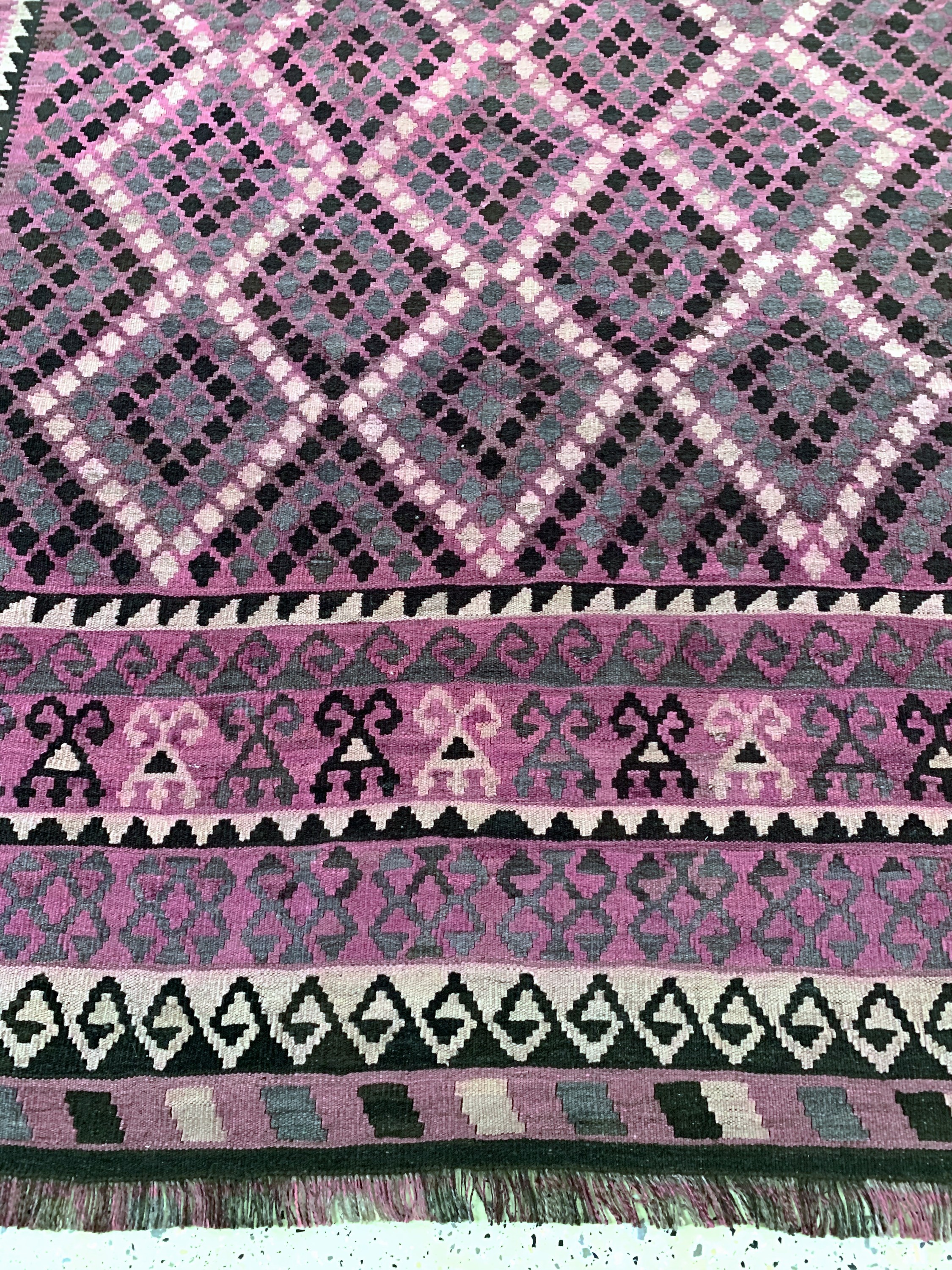 Detail b: Meymaneh Kelim, Afghanistan, Mitte 20.Jhd, Wolle auf Wolle, ca. 270 x 225 cm, EHZ: 1-2