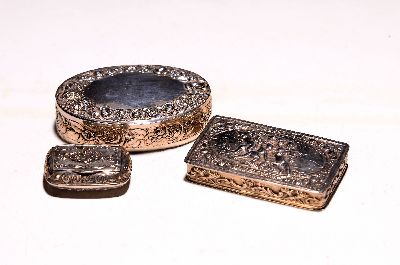 Image 3 kleine Deckeldöschen aus Silber, ovale Dose, Martin Meyer, Mainz, Rosendekor 5x8 cm; ...