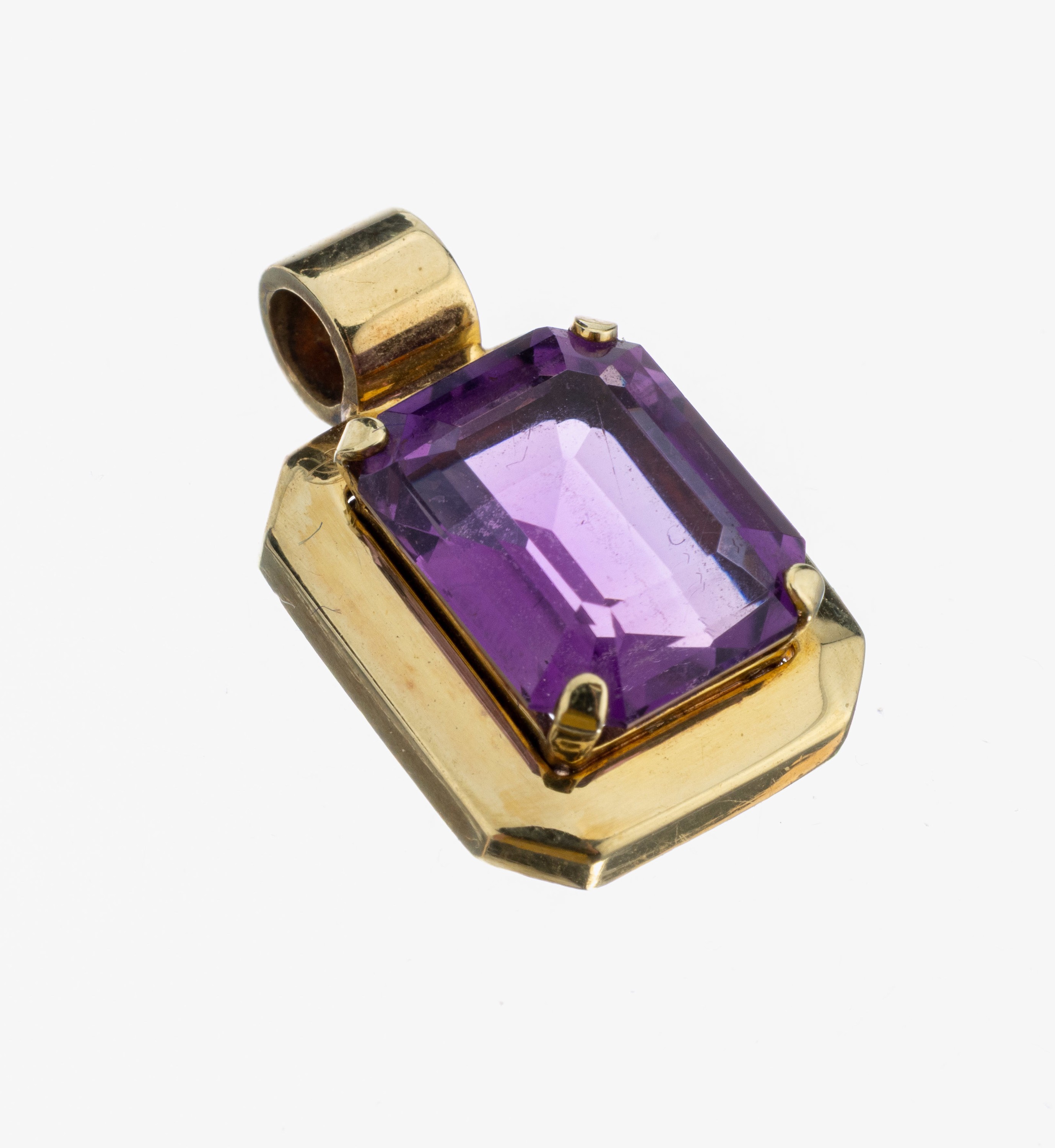 Image 26996121 - 14 kt Gold Amethyst-Anhänger, GG 585/000, Amethyst im Treppenschliff, ca. 2 x 1.3 cm, ...
