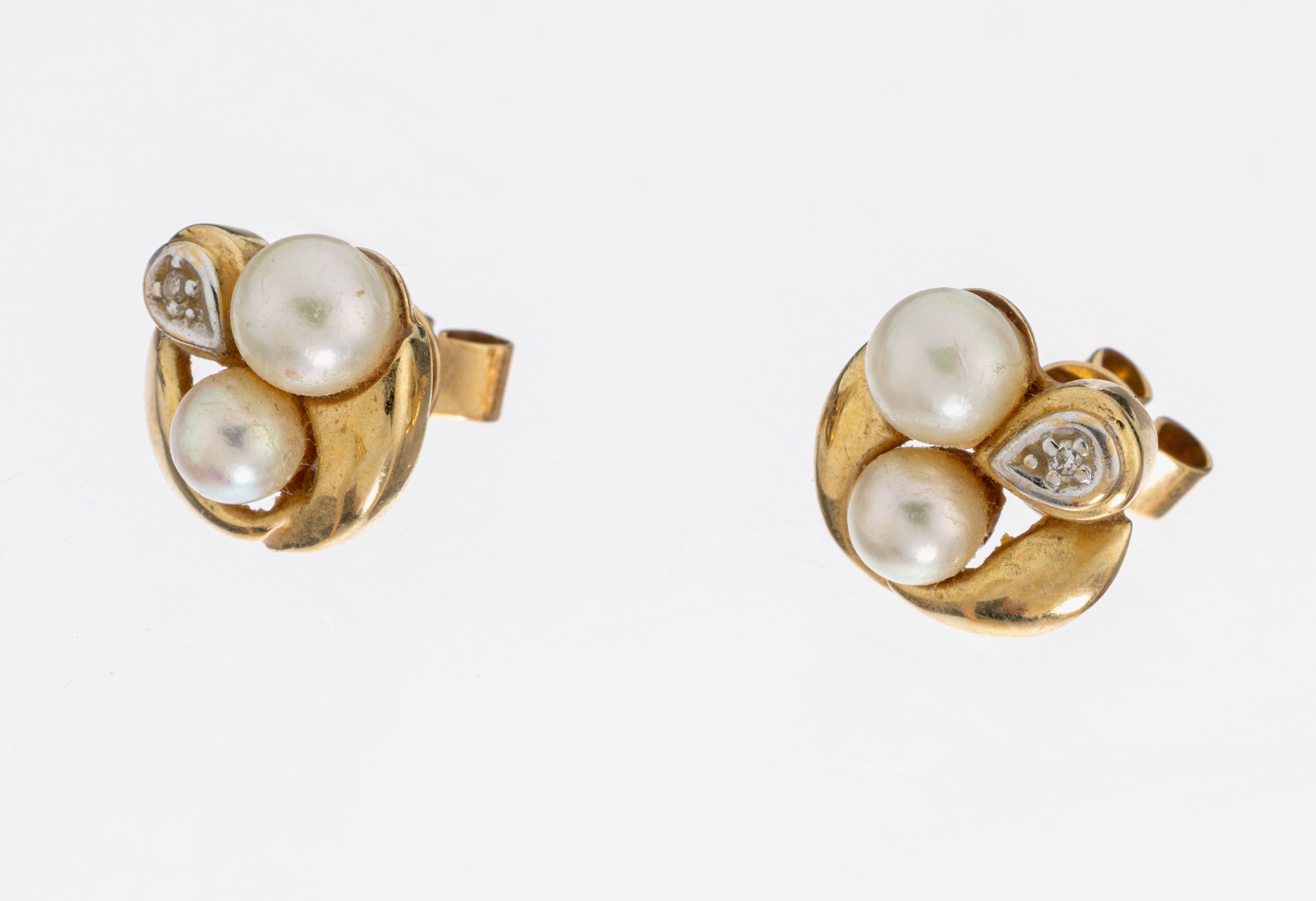 Image 26996129 - Paar 14 kt Gold Perl-Diamant-Ohrstecker, GG585/000, 4 Akoyazuchtperlen, D. ca. 4.1-5 ...