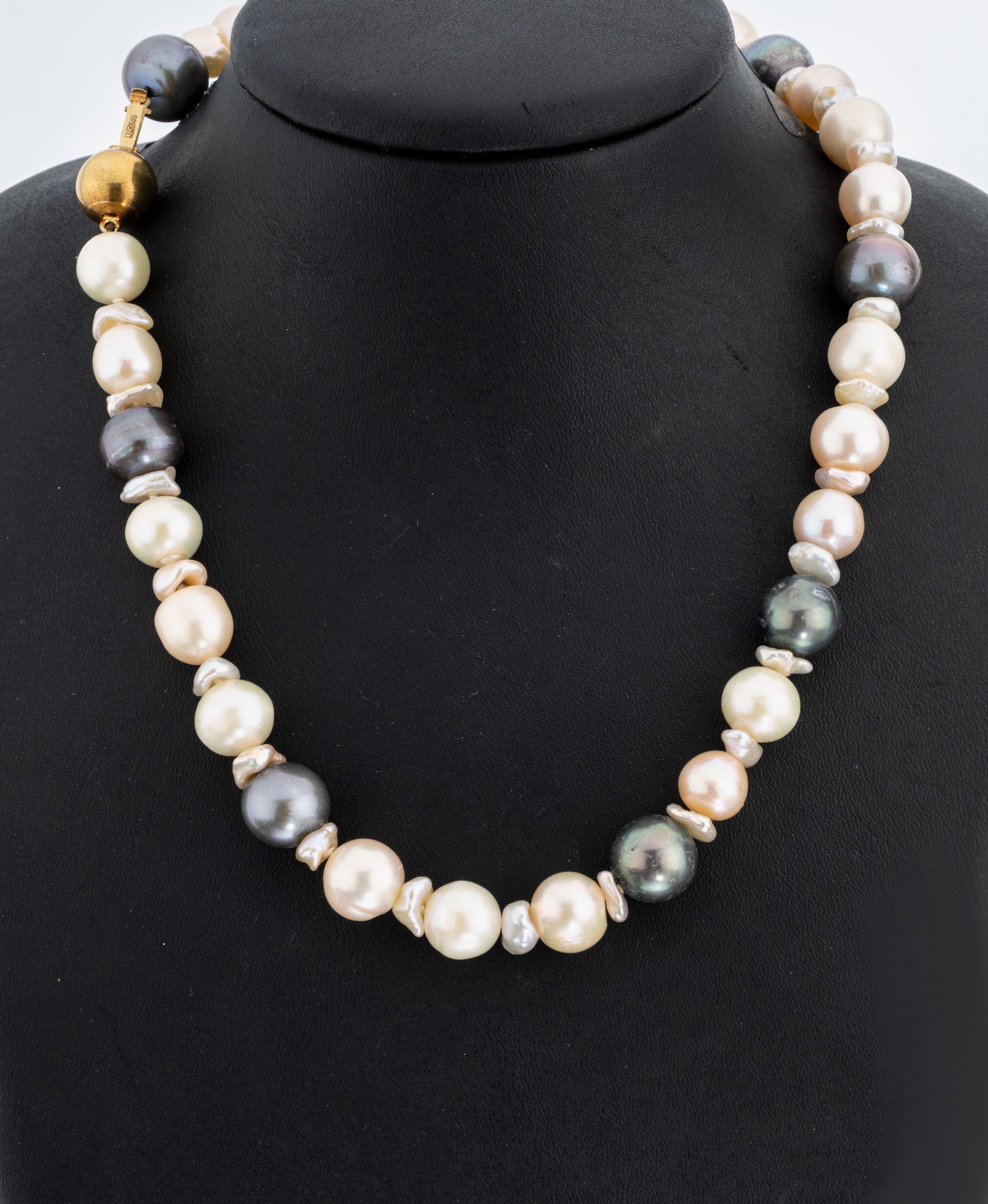 Image 26996137 - Perl-Collier mit 14 kt Gold Schließe, GG 585/000, unrunde Süßwasserzuchtperlen in ...