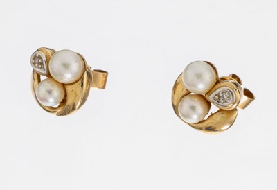 Image Paar 14 kt Gold Perl-Diamant-Ohrstecker, GG585/000, 4 Akoyazuchtperlen, D. ca. 4.1-5 ...