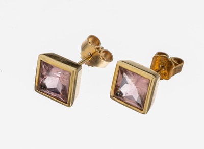 Image Paar 14 kt Gold Turmalin-Ohrstecker, GG 585/000, 2 pinkf. Turmalin-Carrees, ca. 3.9 g