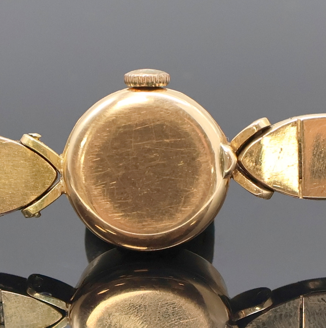 Detail c: ENVE Damenarmbanduhr in RG 750/000, Handaufzug, Schweiz um 1960, 2-teil. Geh. inkl. Gliederband im Verlauf, Boden aufgedr., silb. Zifferbl. m. ...