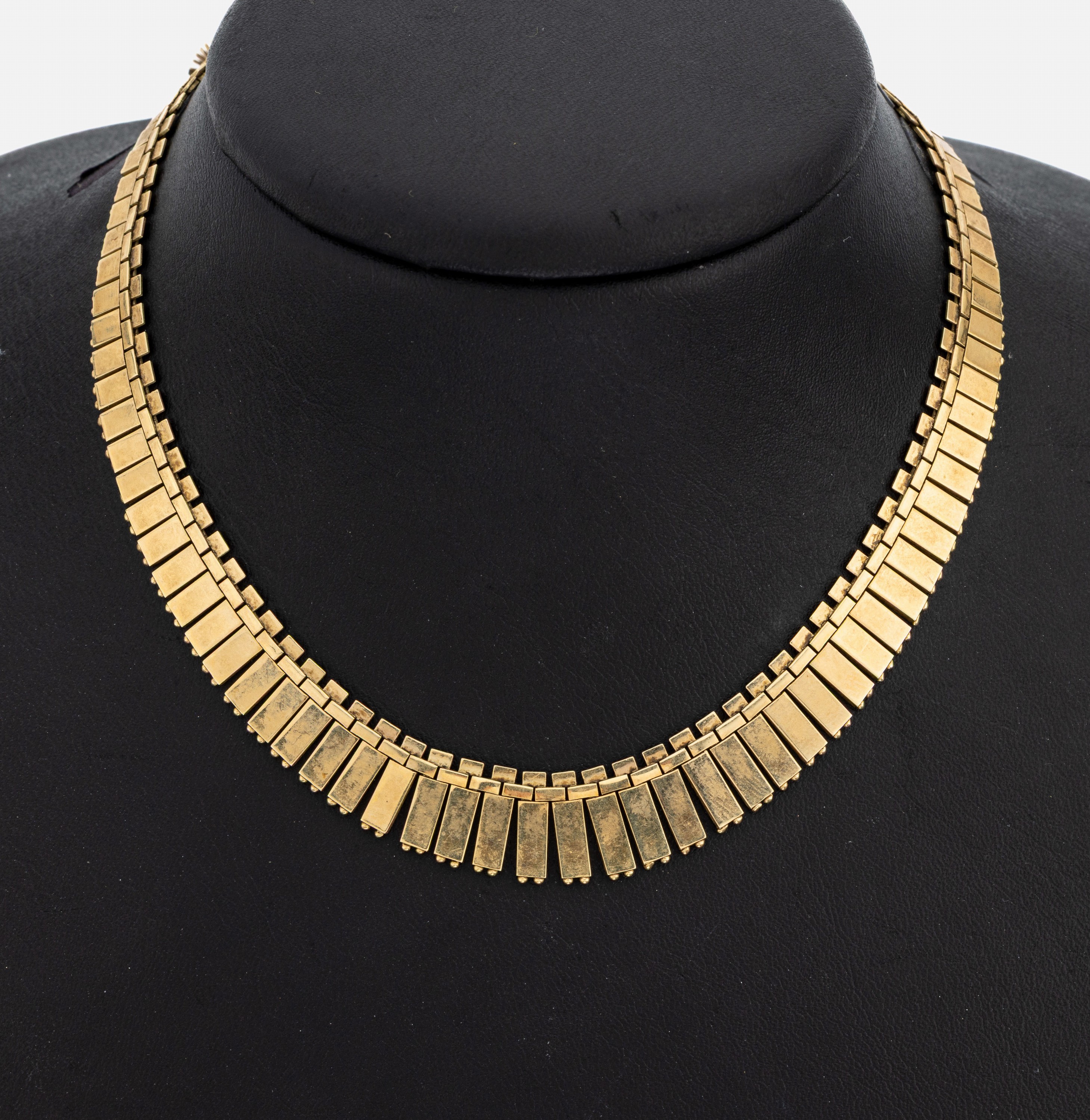 Image 26996379 - 14 kt Gold Collier, GG 585/000, im Verlauf,Glieder part. strukt., L. ca. 44 cm, ...