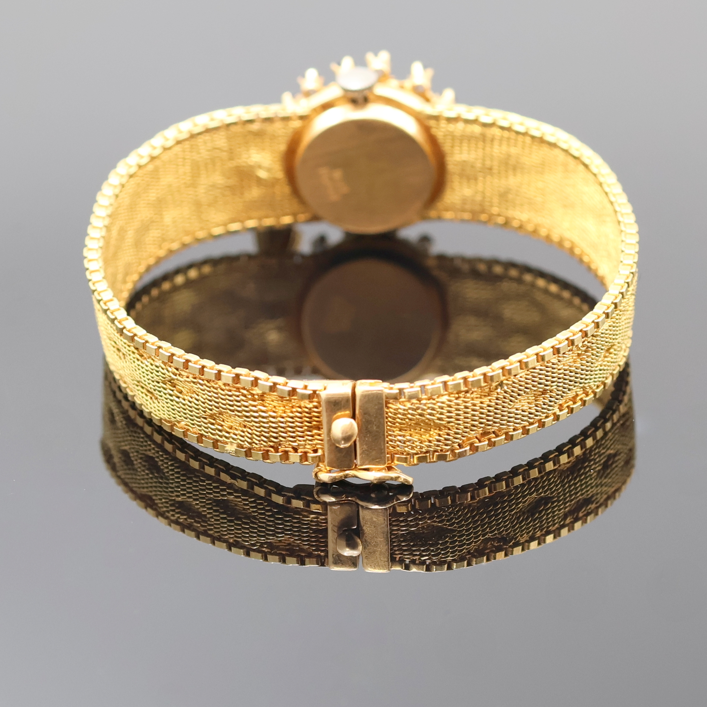 Detail e: OSAL ausgefallene Damenarmbanduhr in RG 750/000, Schweiz um 1965, Handaufzug, Goldband, Boden aufgedr., silb. Zifferbl. unter aufw. ...