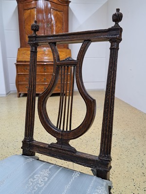 26996401b - 4 Empire Stühle in Lyraform, um 1810, Sitz geflochten, kannelierte Säulen, H. ca. 87 ...