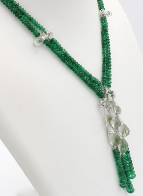 26996440a - Collier mit Smaragden, Quarzen und Brillanten, WG 750/000, Smaragde zus. ca. 75 ct, ...