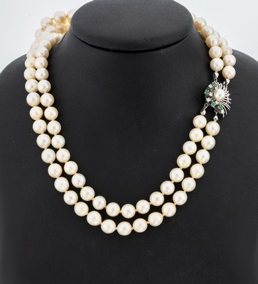 Image Zuchtperl-Collier mit 14 kt Gold Brillant- Smaragd-Schmuckschließe, WG 585/000, ...