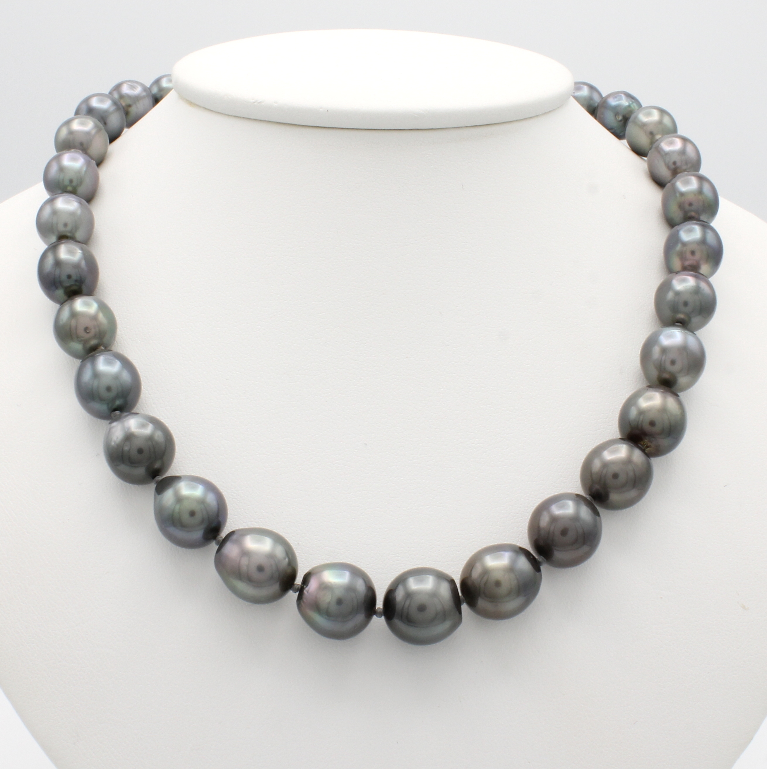 Image 26996647 - Tahitizuchtperlenkette, Kugelschl. WG 585/ 000, barocke Perlen v. anthrazitfarb. ...