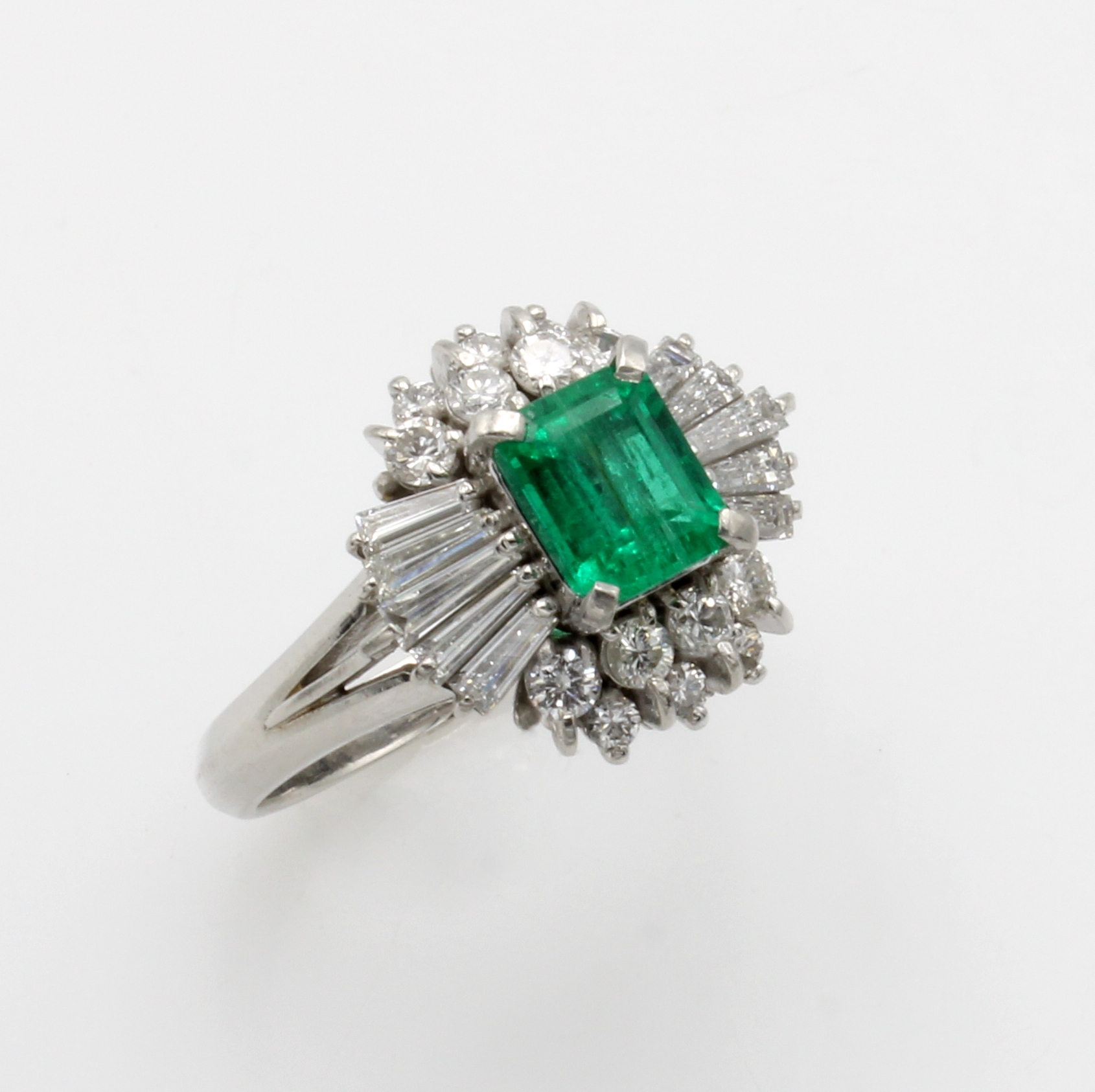 Image 26996702 - Ring mit Smaragd, Diamanten und Brillanten, Platin 900/000, achteck., kolumbianischer ...