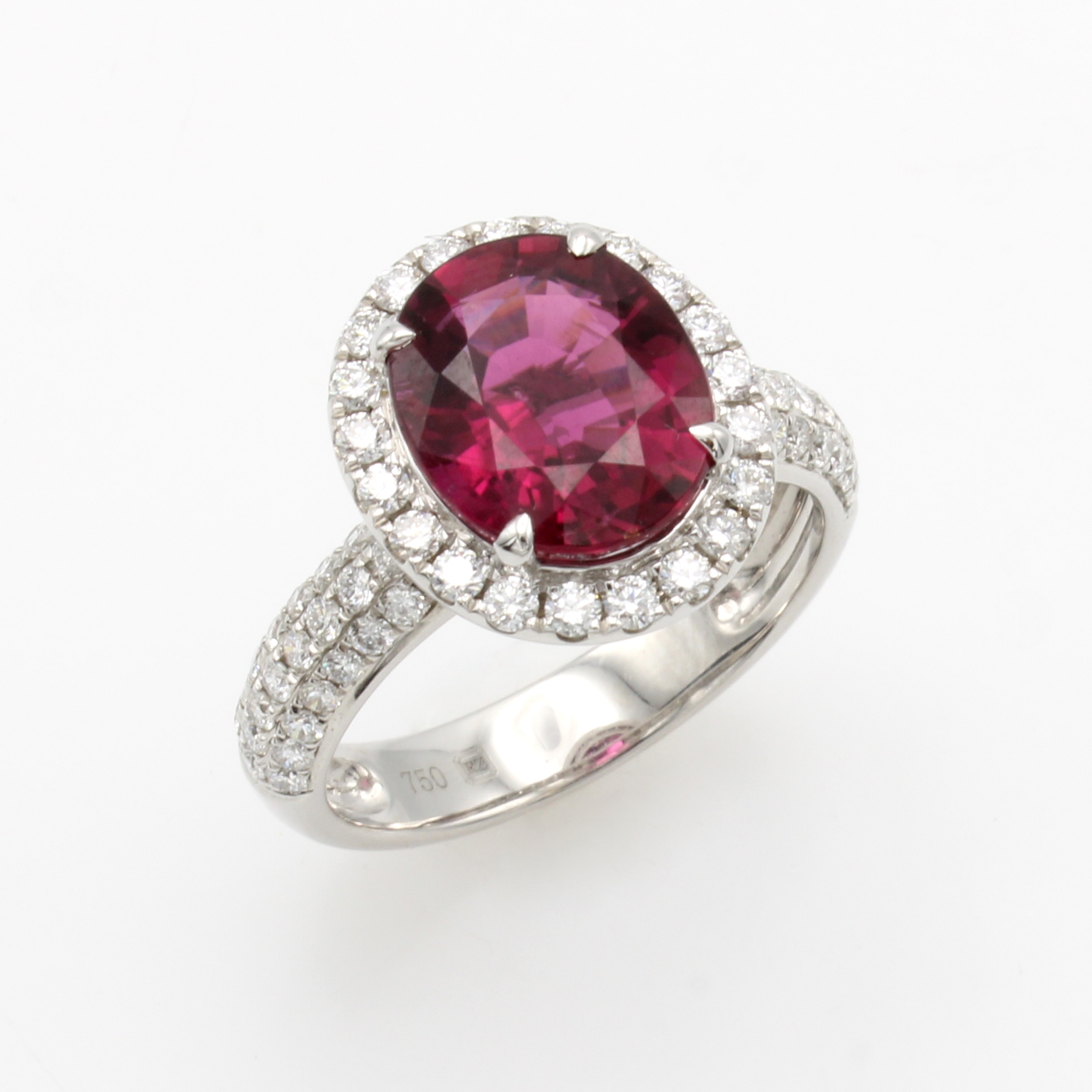 Image 26996745 - Ring mit Rubellit und Brillanten, WG 750/000, ovaler, fac. Rubellit ca. 3.27 ct, Brill. ...