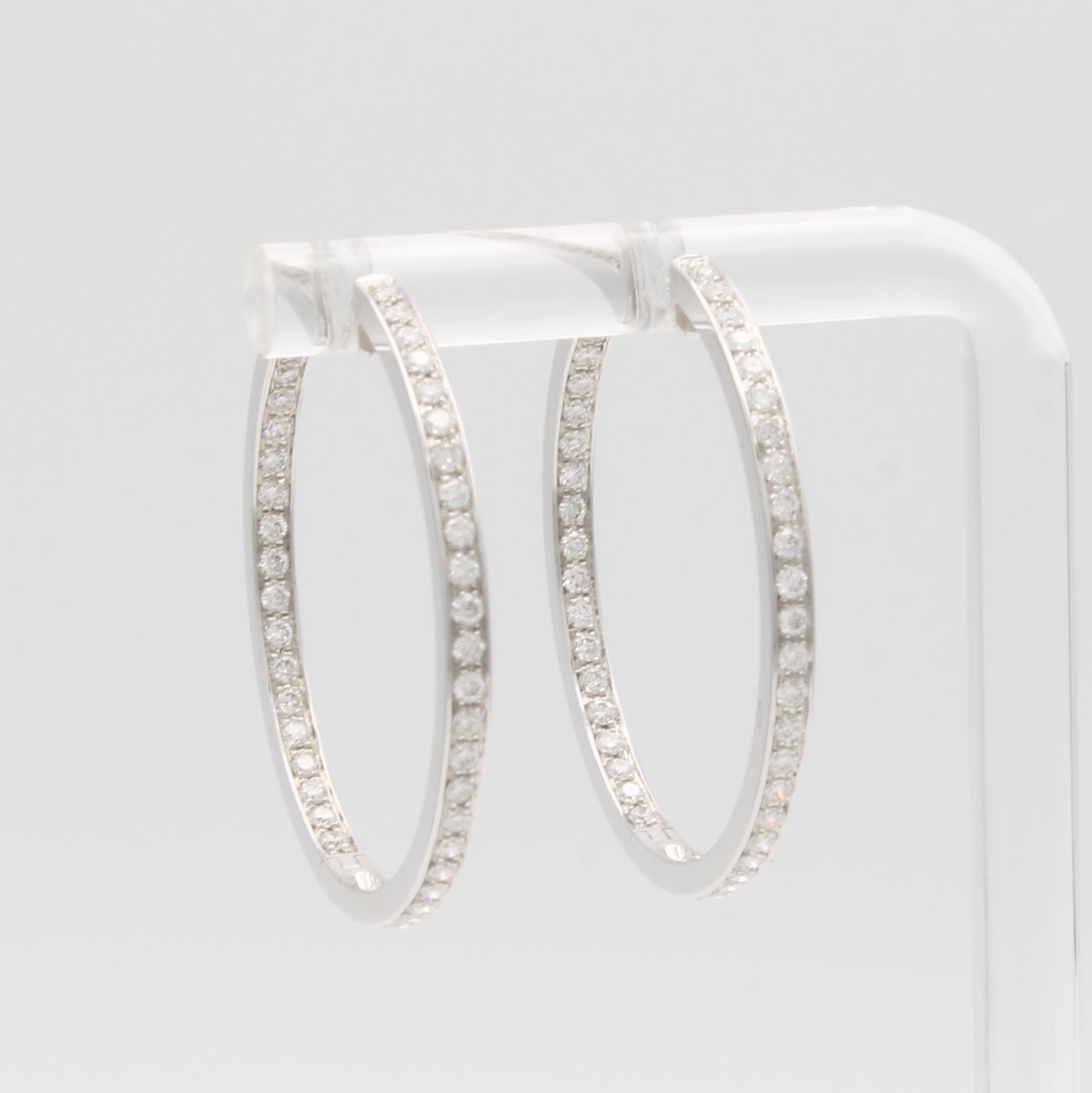 Image 26997651 - Paar Klappcreolen mit Brillanten, WG 750/000, 90 Brill. z.T. auch Innen bes. zus. ca. ...