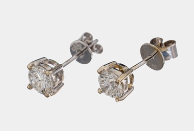 Image Paar 14 kt Gold Brillant-Ohrstecker, WG 585/000, 2 Brillanten zus. ca. 1.0 Weiß/si, 1 ...