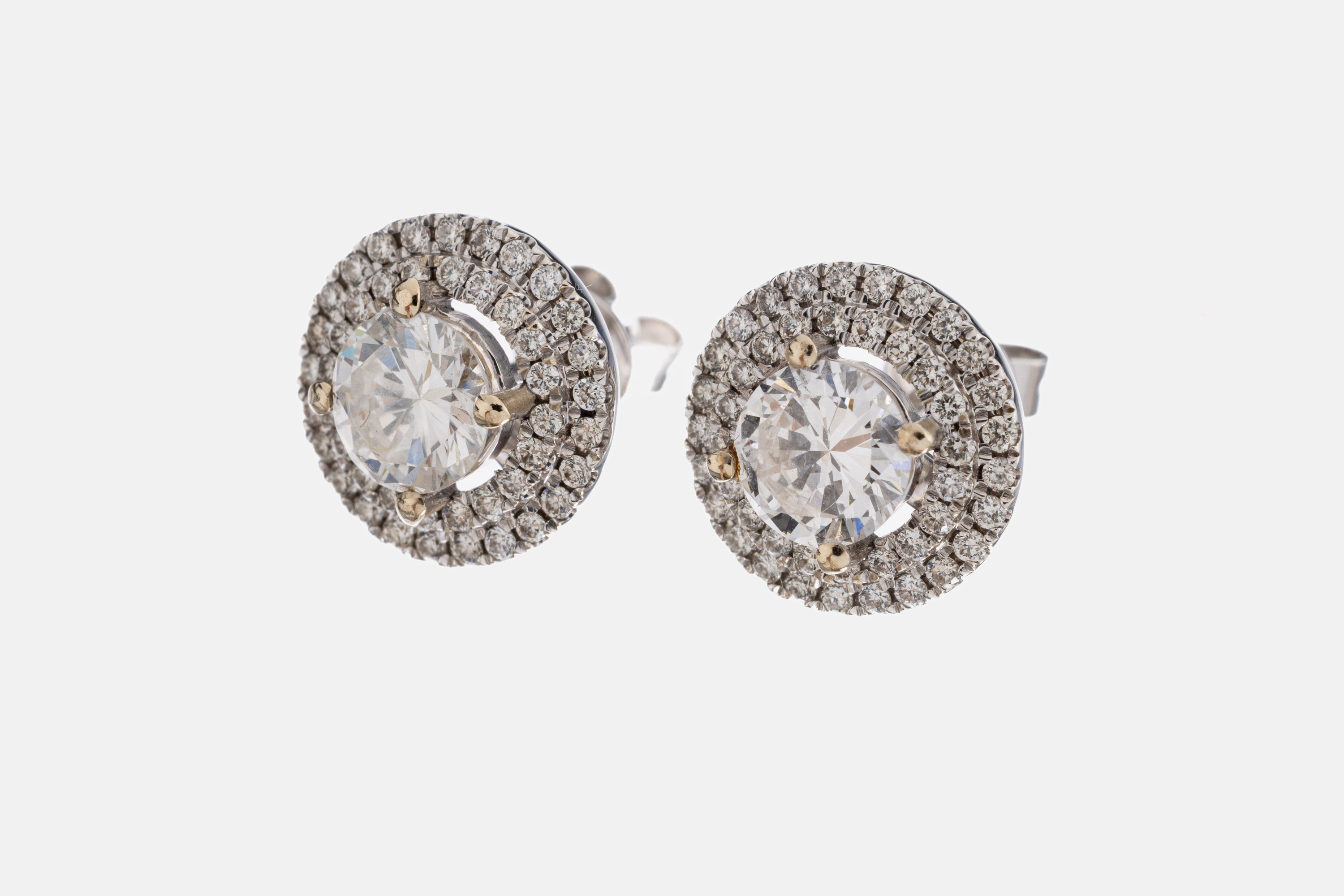 Image 26998282 - Paar 18 kt Gold Brillant-Ohrstecker, WG 750/000, 2 Brillanten zus. ca. 1.25 ct ...