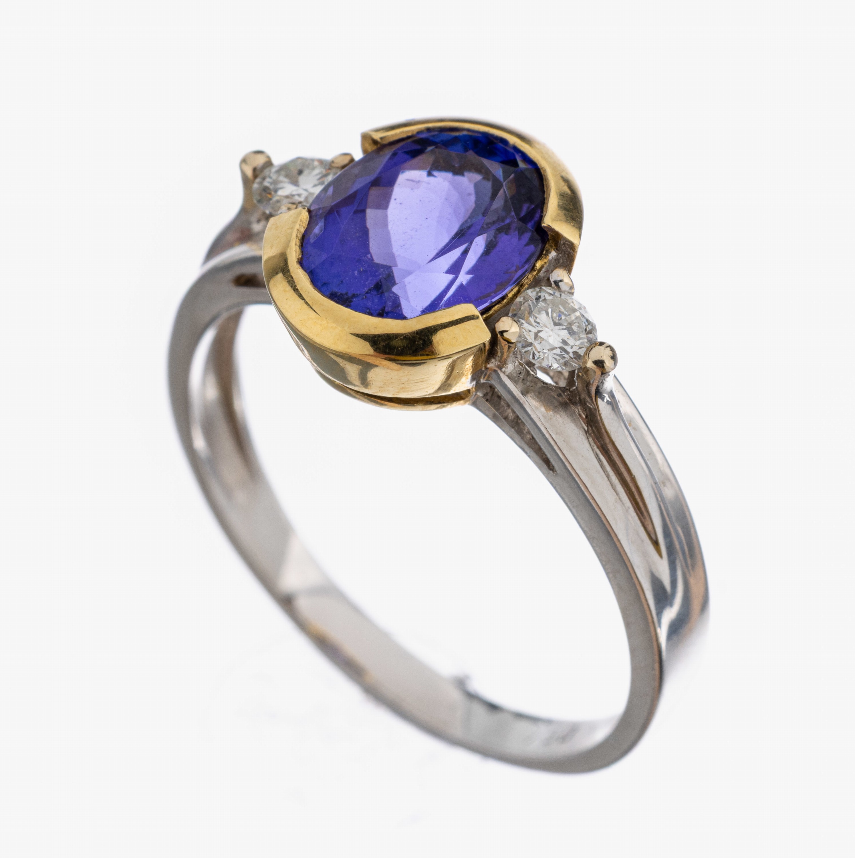 Image 26998611 - 18 kt Gold Tansanit-Brillant-Ring, WG/GG 750/000, in GG gefasster ovalfacett. Tansanit ...