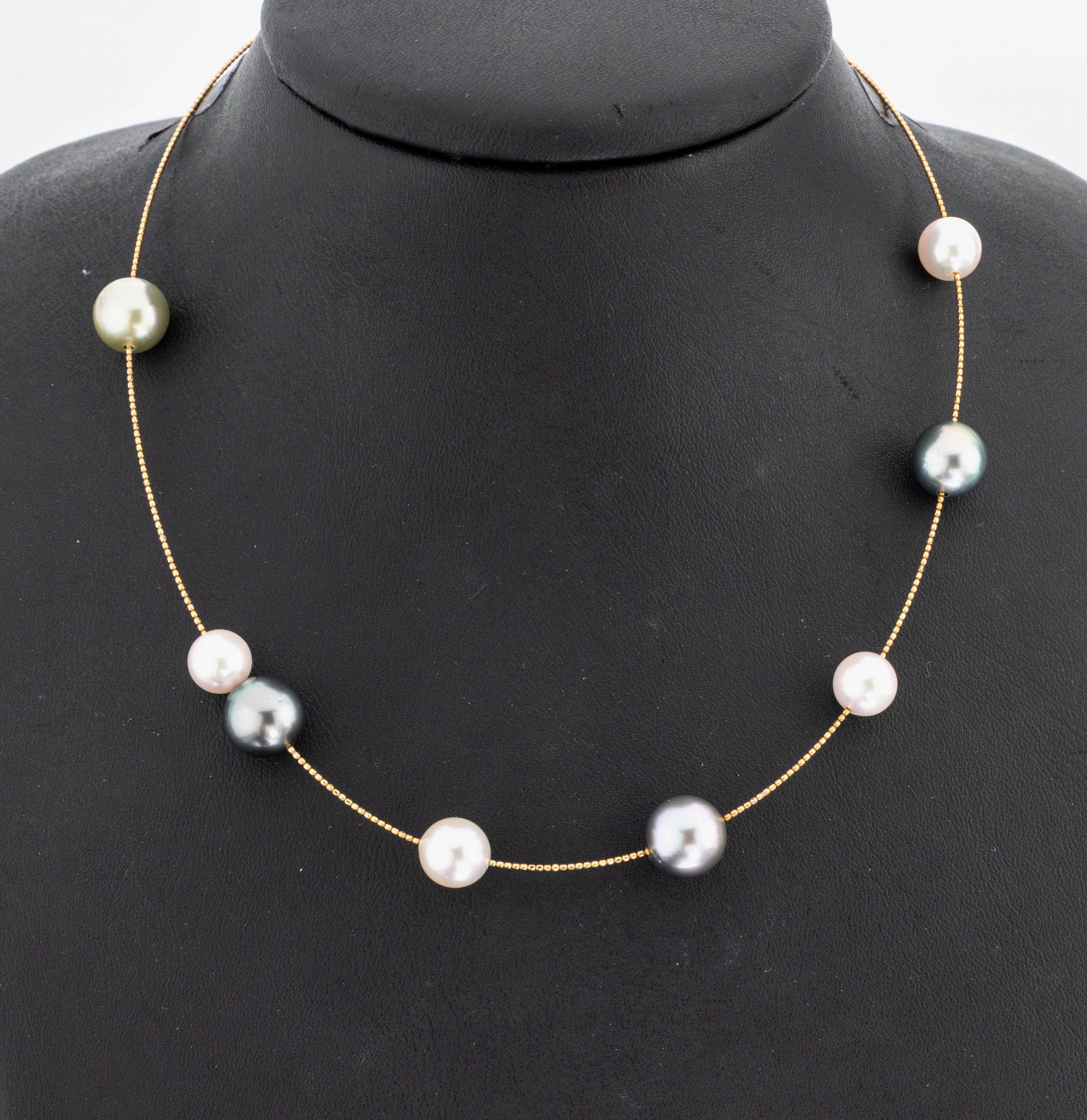 Image 26998799 - 18 kt Gold Perl-Collier, GG 750/000, schlichte zarte Gestaltung, 9 ...