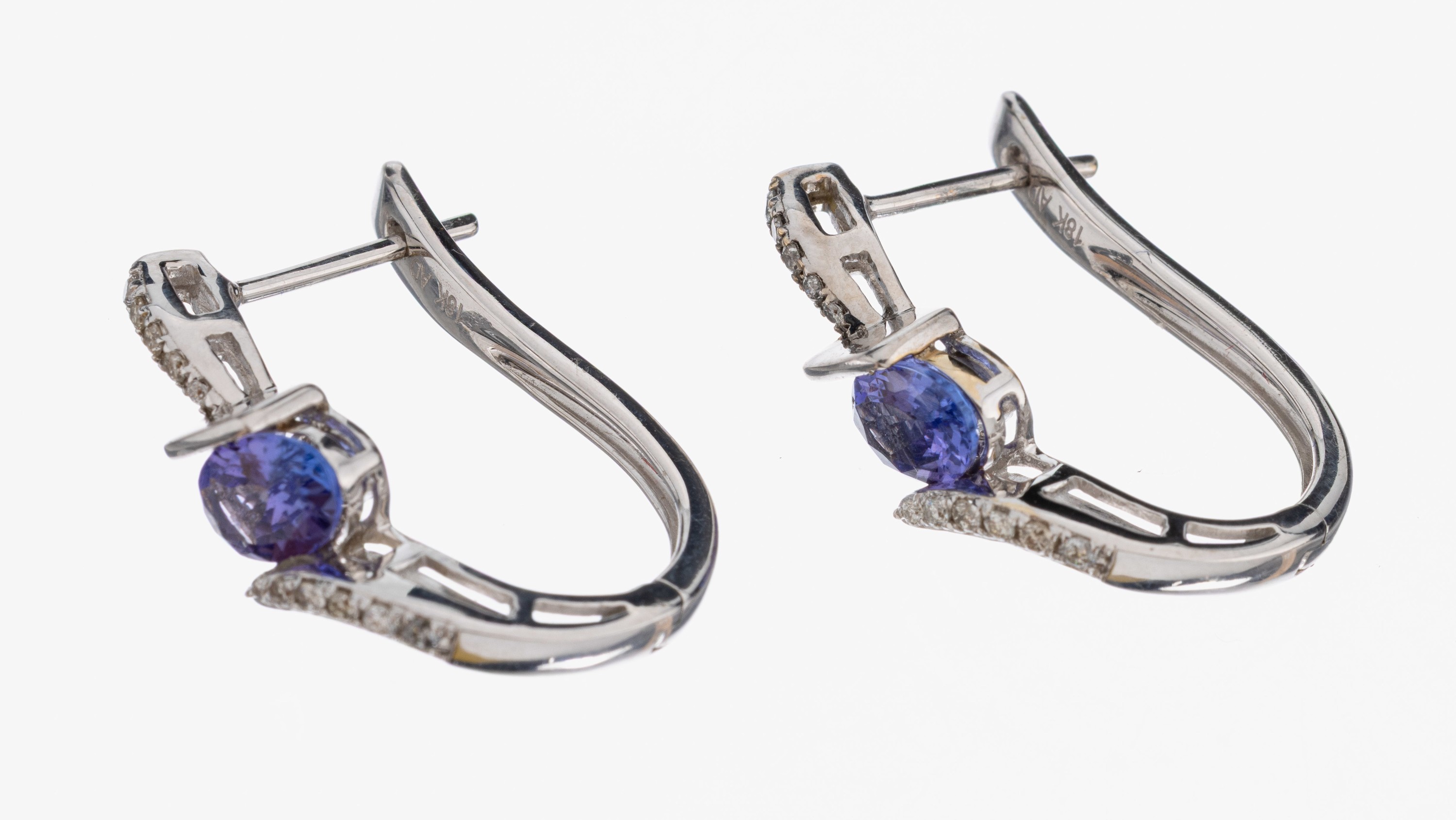 Image 26998808 - Paar 18 kt Gold Tansanit-Brillant-Ohrhänger, WG 750/000, 2 ovalfacett. Tansanit zus. ...